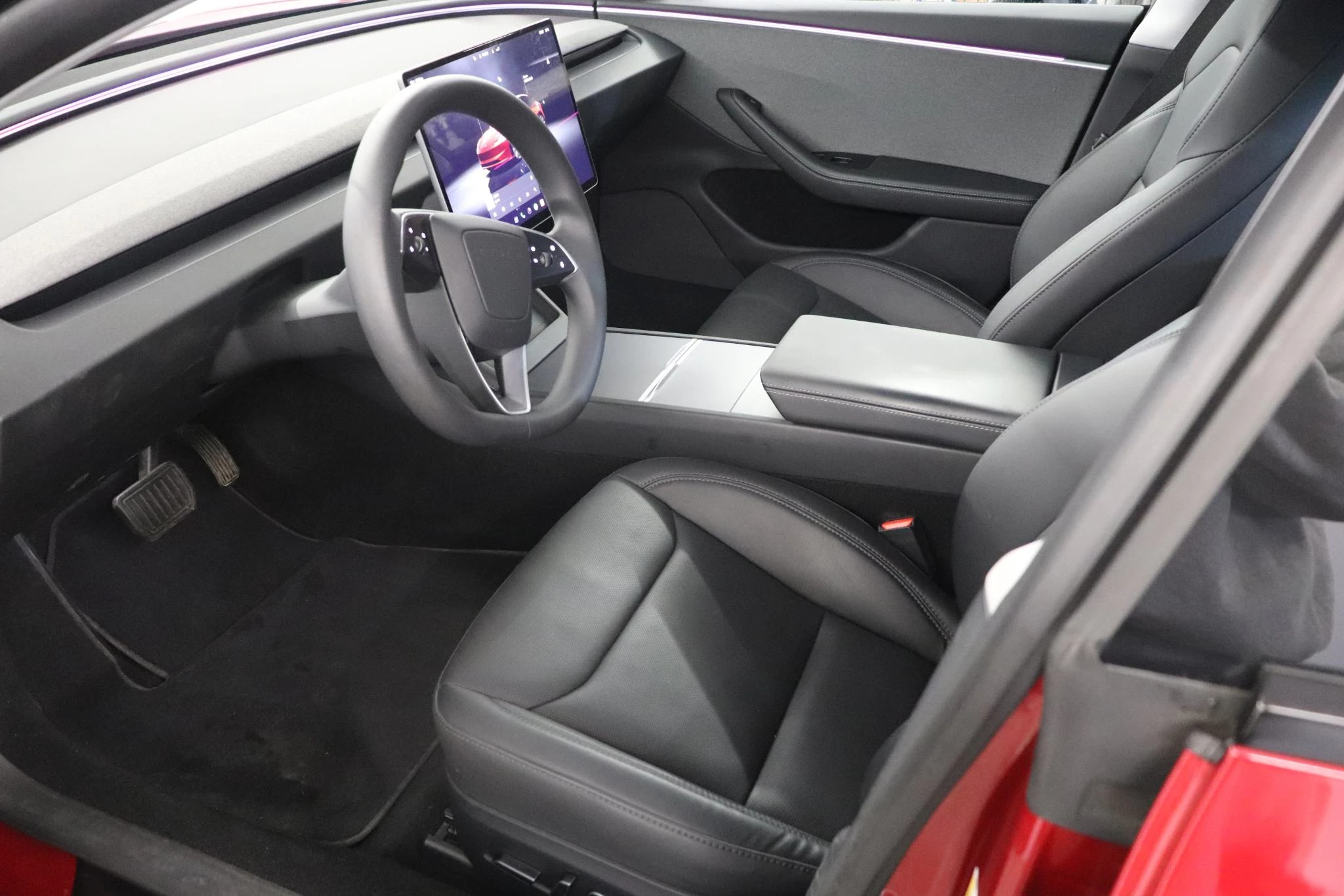 Tesla-Model 3-image-12
