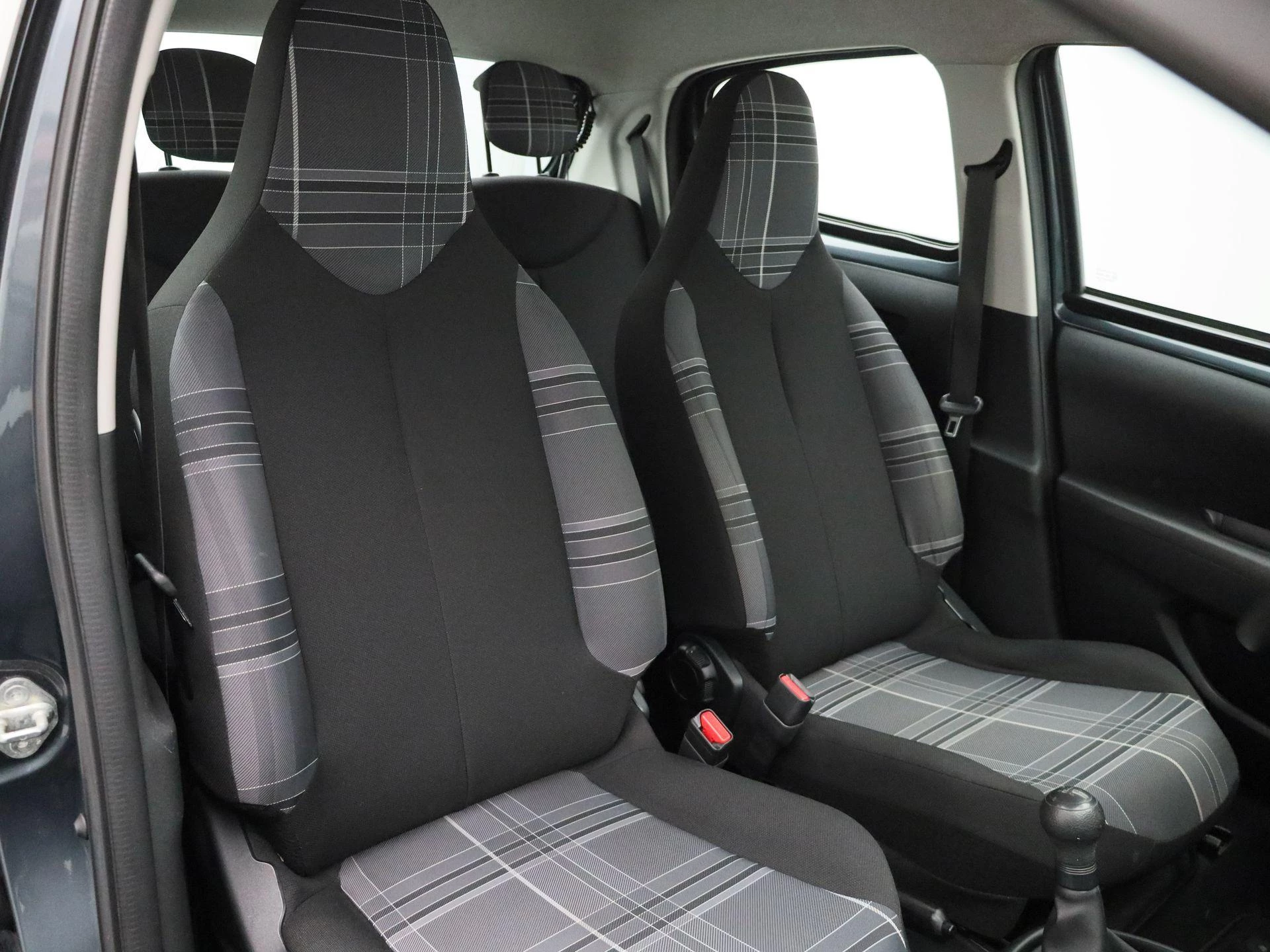 Peugeot-108-image-29