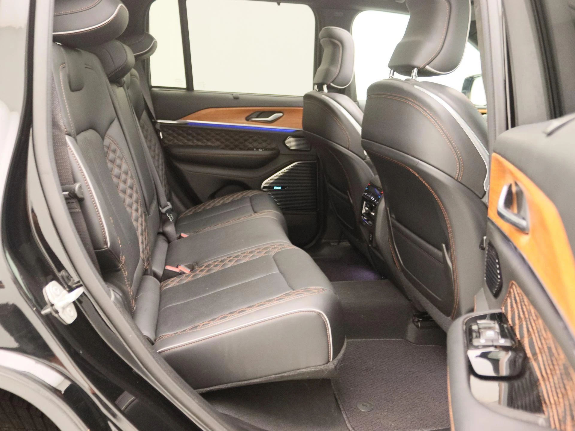 Jeep-Grand Cherokee-image-28