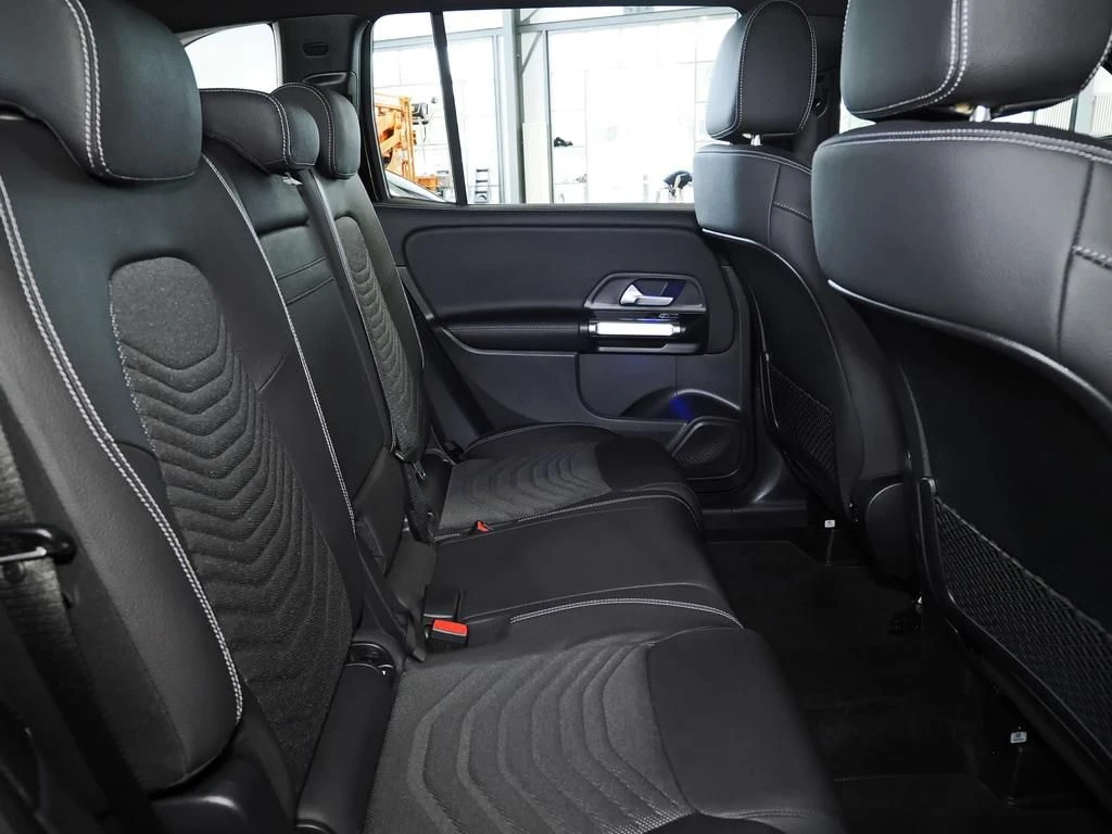Mercedes-Benz-GLB 200 d-image-14