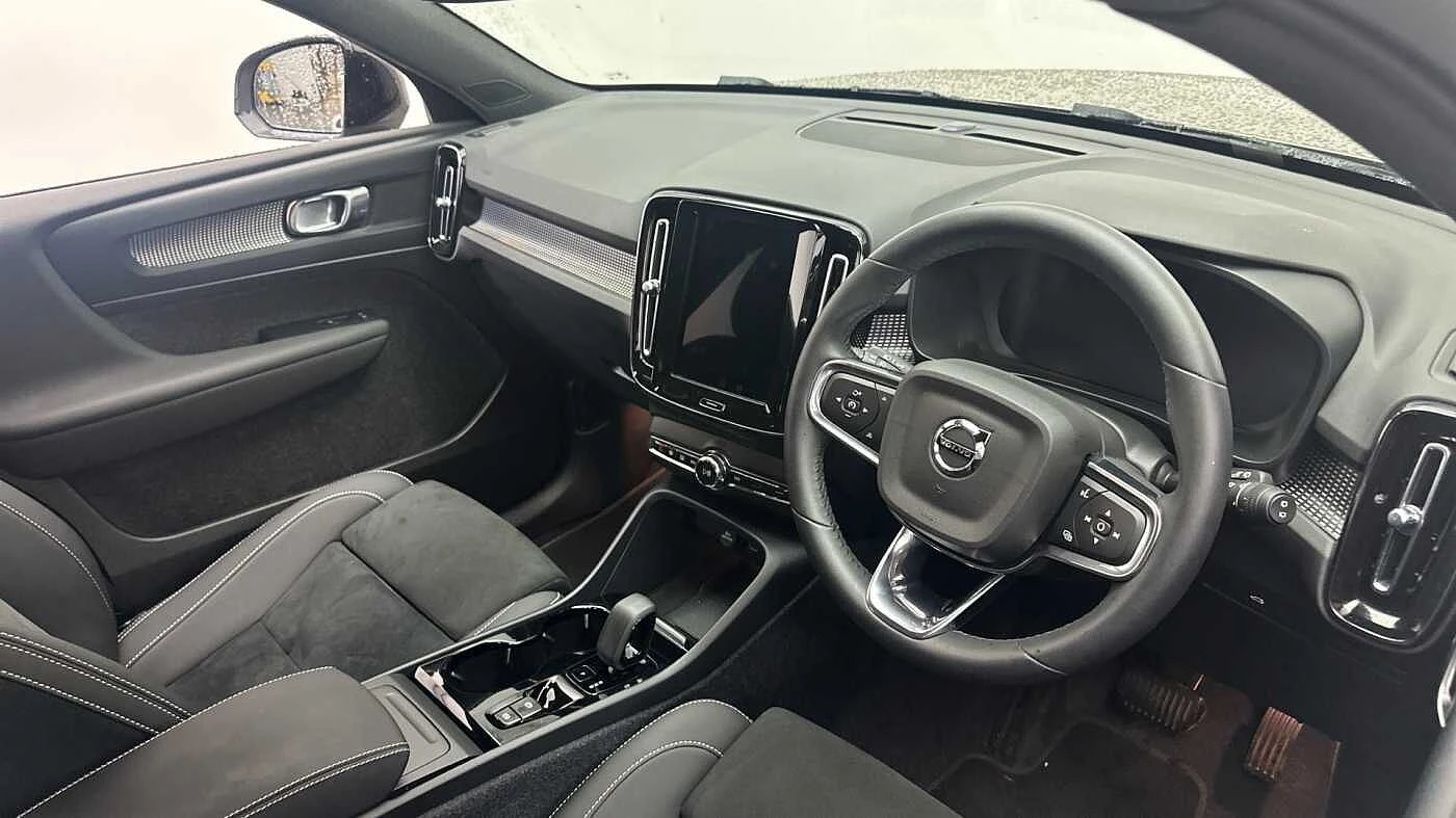 Volvo-XC40-image-4