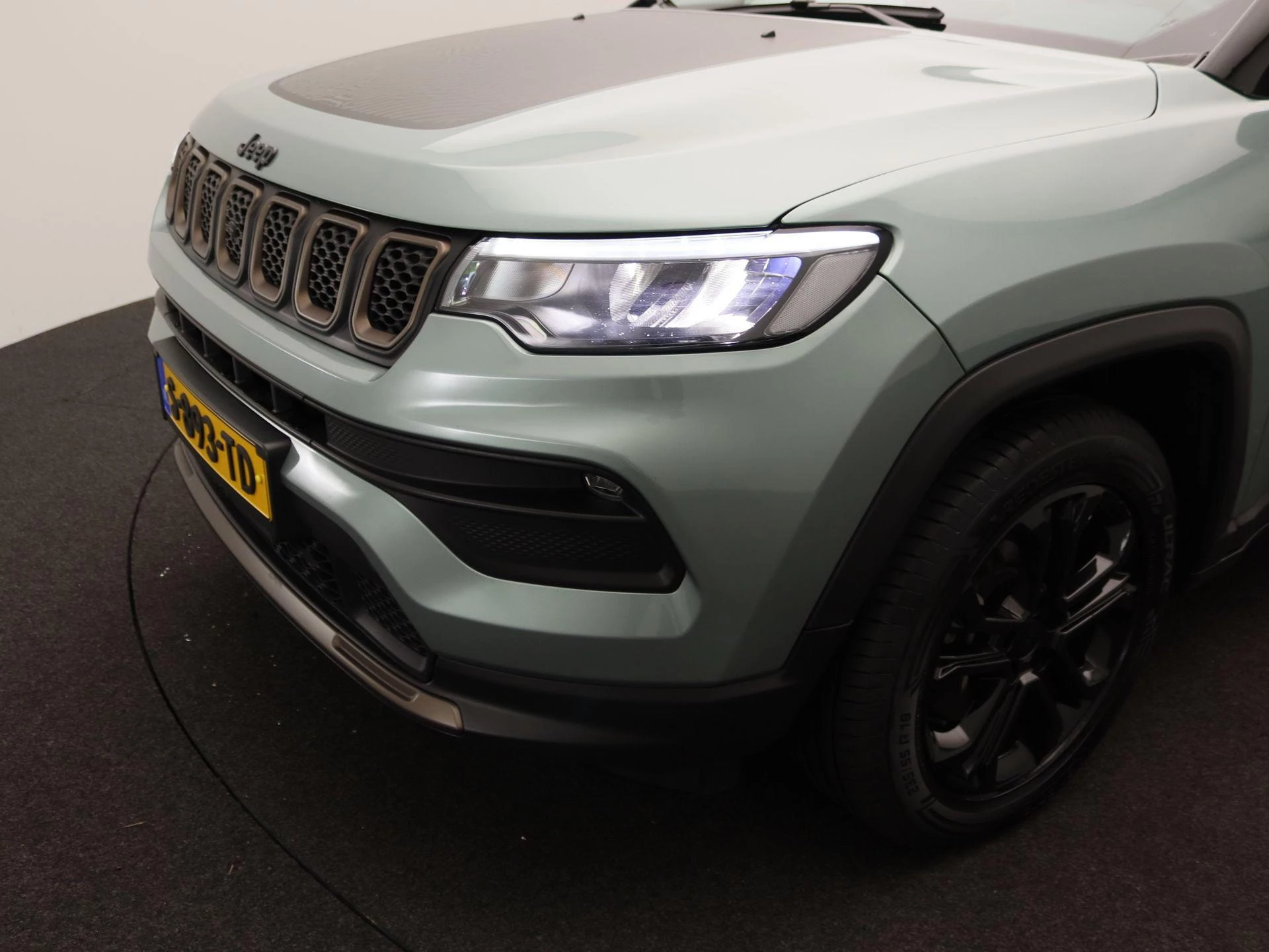 Jeep-Compass-image-14