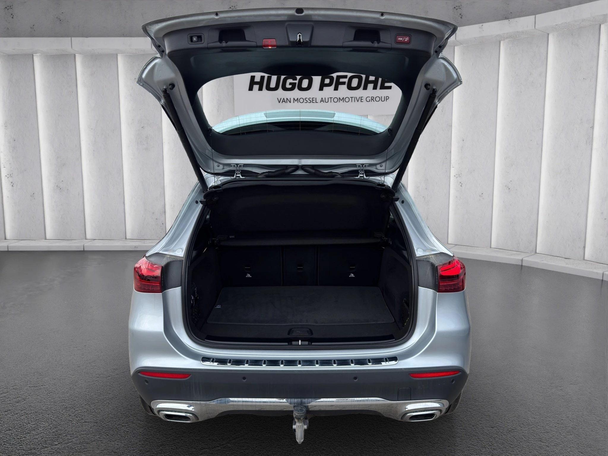 Mercedes-Benz-GLA-image-15