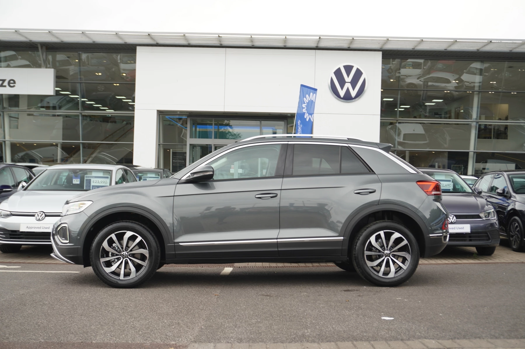 Volkswagen-T-Roc-image-15