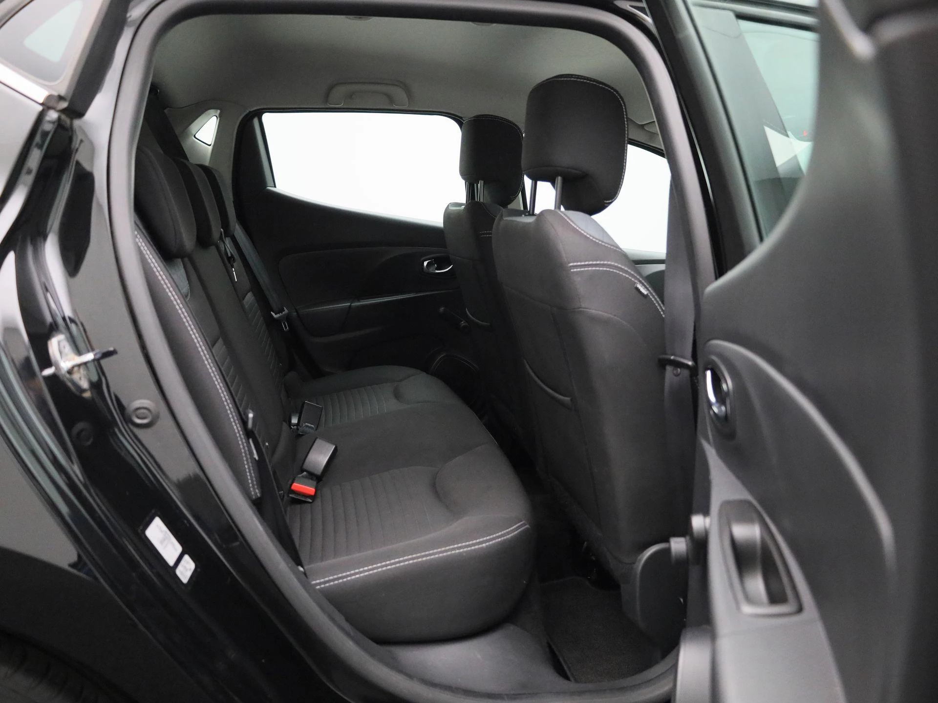 Renault-Clio-image-30