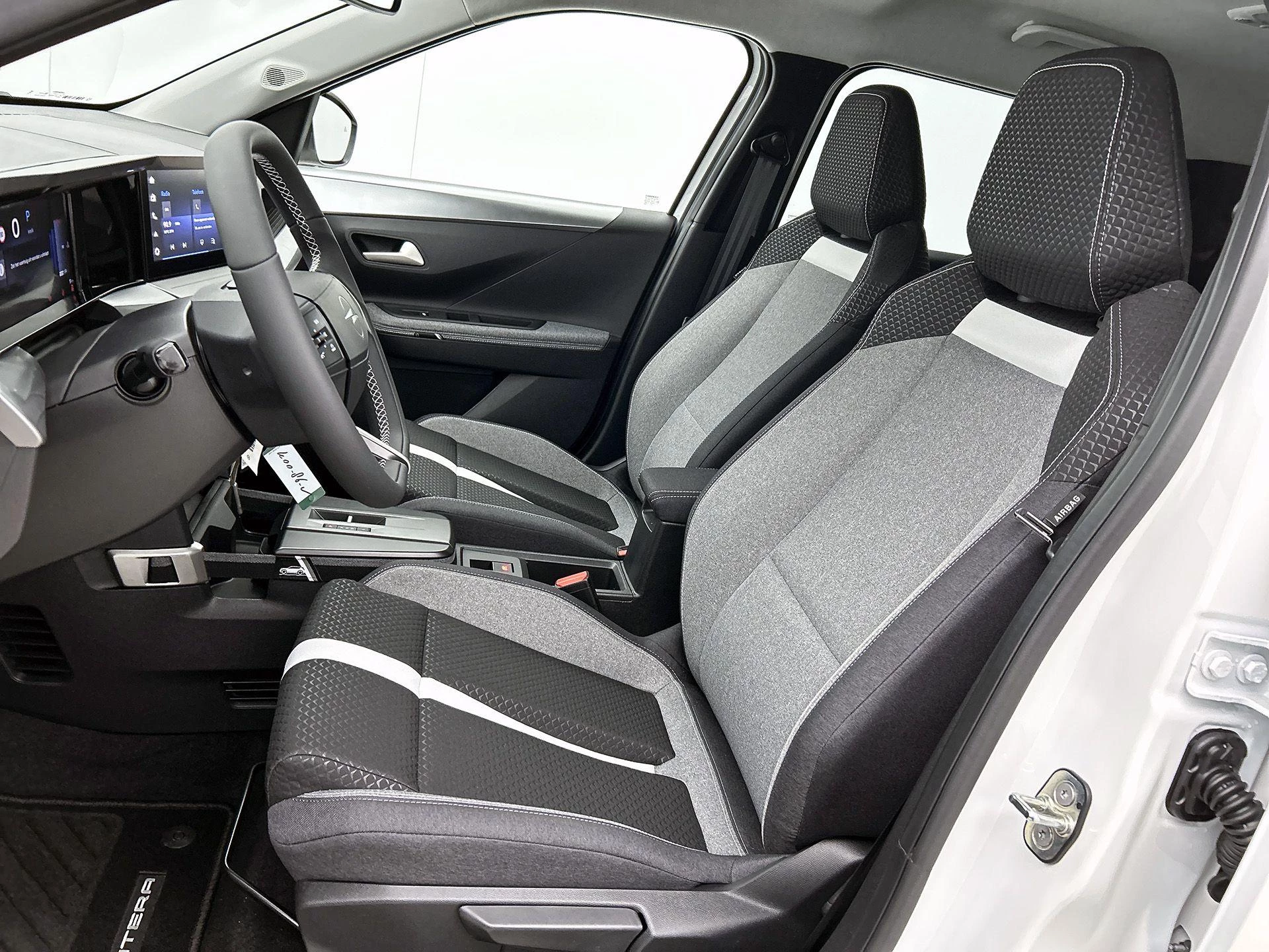 Opel Frontera 1.2 Turbo Hybrid GS