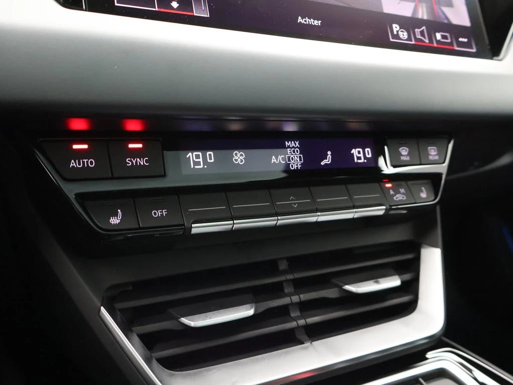 Audi e-tron GT Audi e-tron GT QUATTRO Corporate 503PK FULL BLACK *HUD*B&O SOUND*PANO ROOF* DEMO