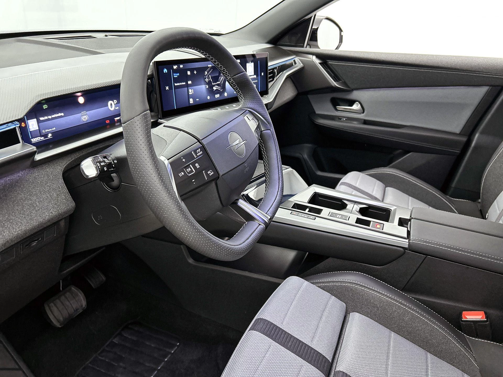 Opel Grandland 1.2 Turbo Hybrid GS
