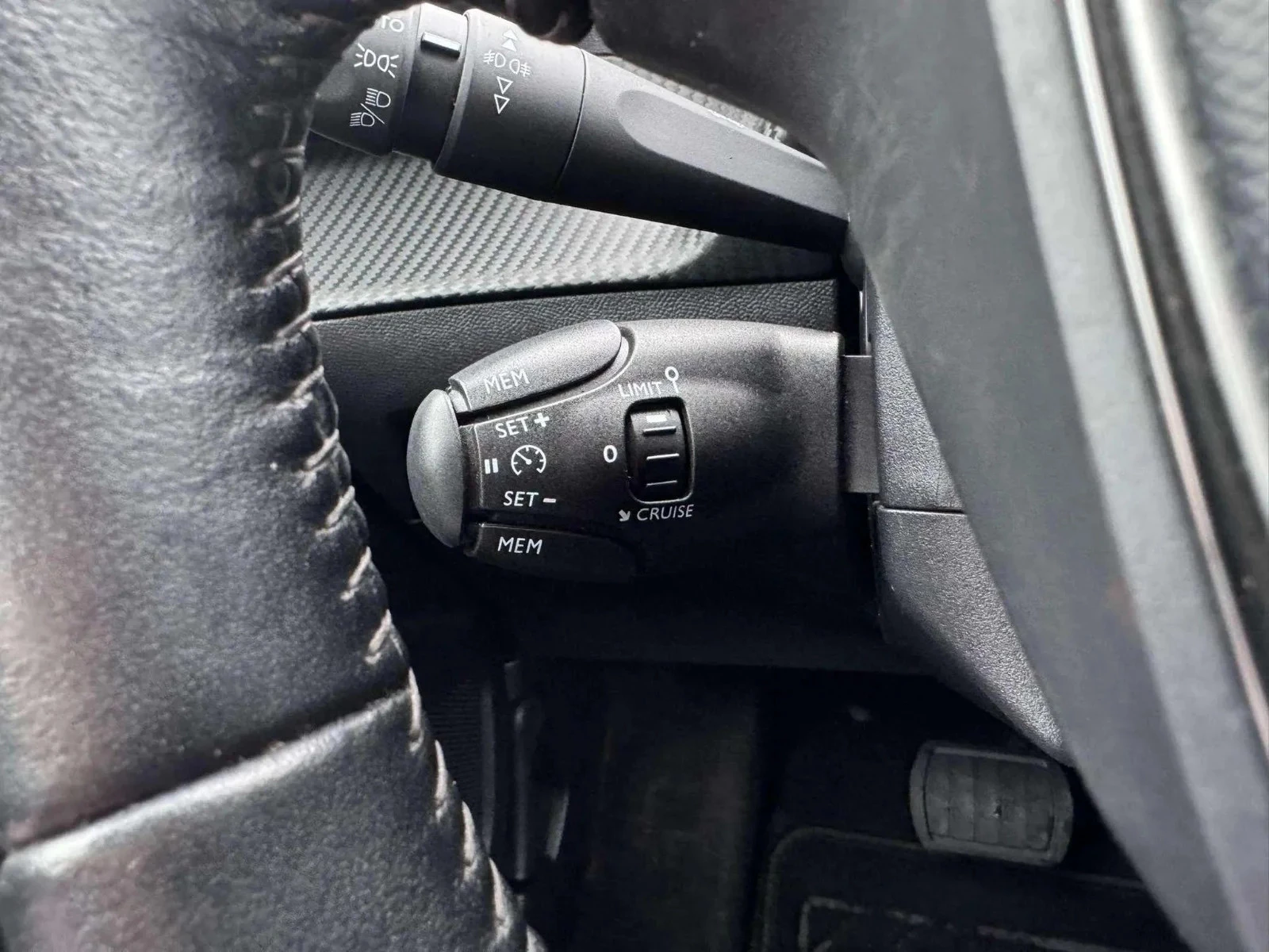 Peugeot-e-2008-image-18