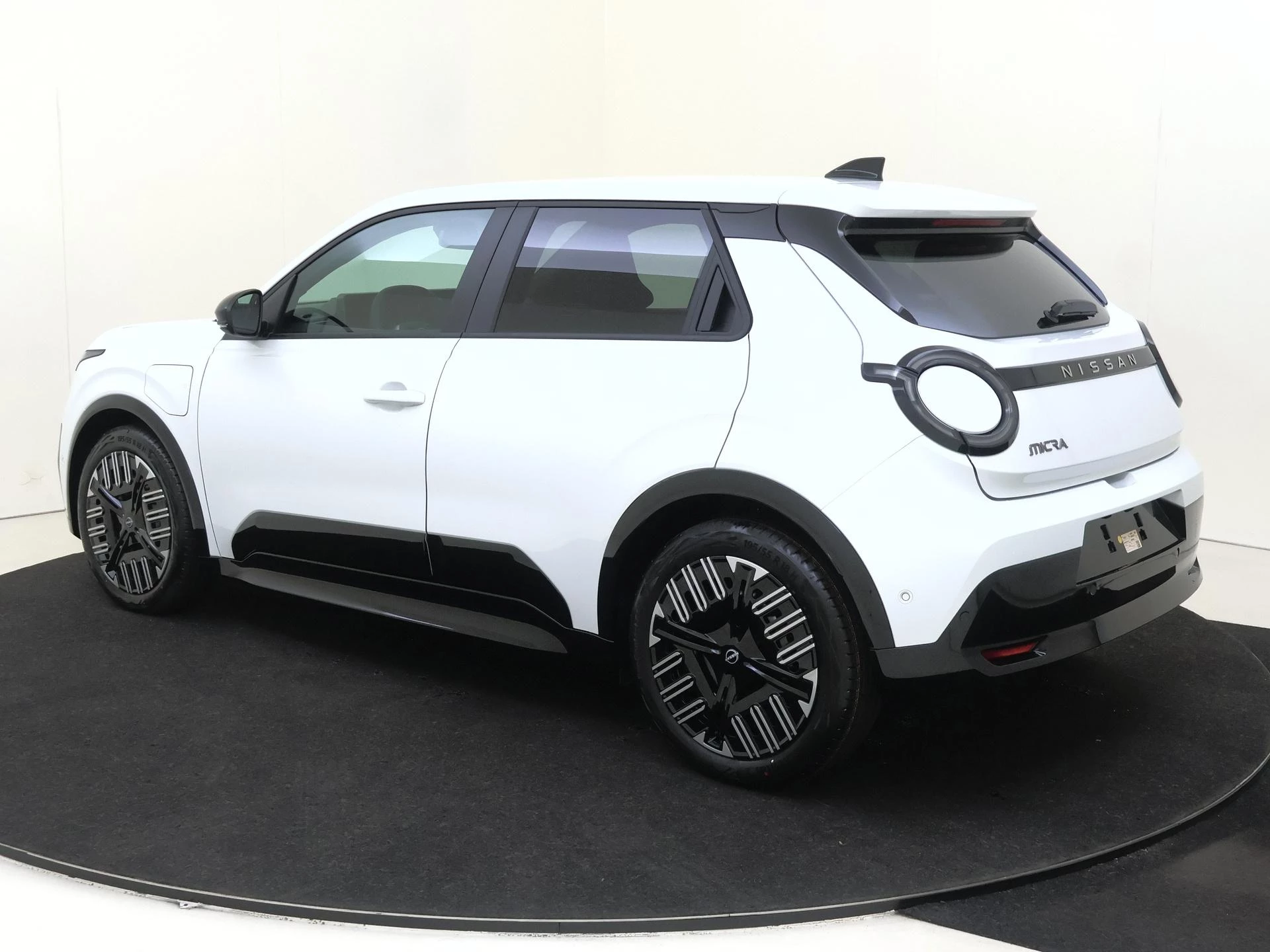 Nissan-Micra-image-2