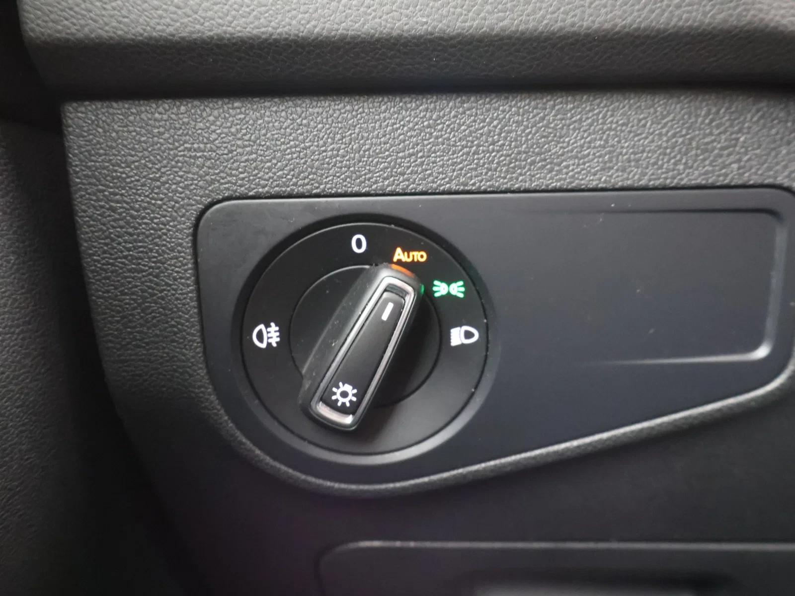 Volkswagen Tiguan eHybrid (PHEV) Tiguan Life 1.4TSI eHybrid 150PK *AUTOMAAT*CAMERA*PDC*VIRTUAL COCKPIT*NAVI*APP-CONNECT*...*