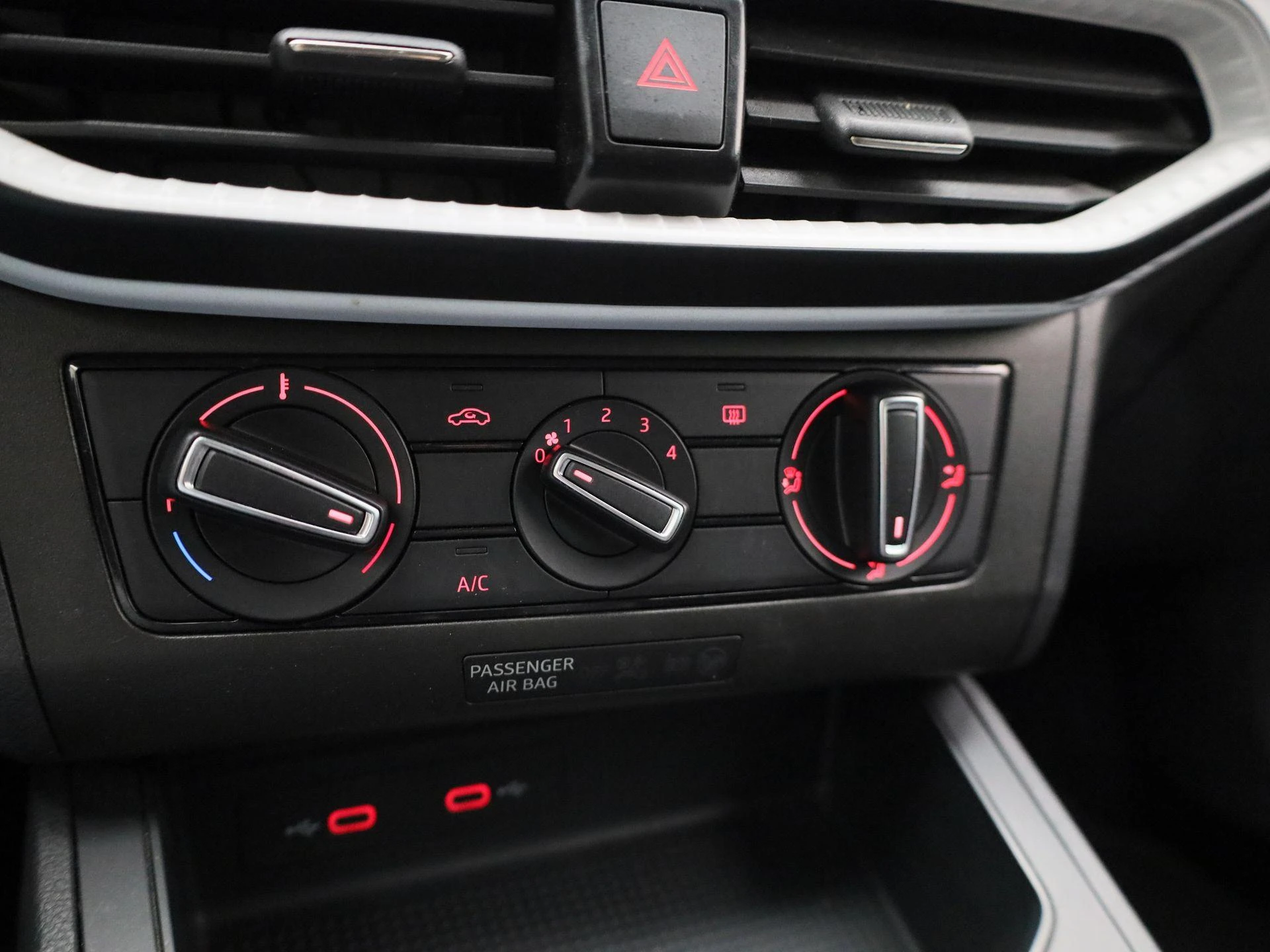 SEAT-Ibiza-image-25