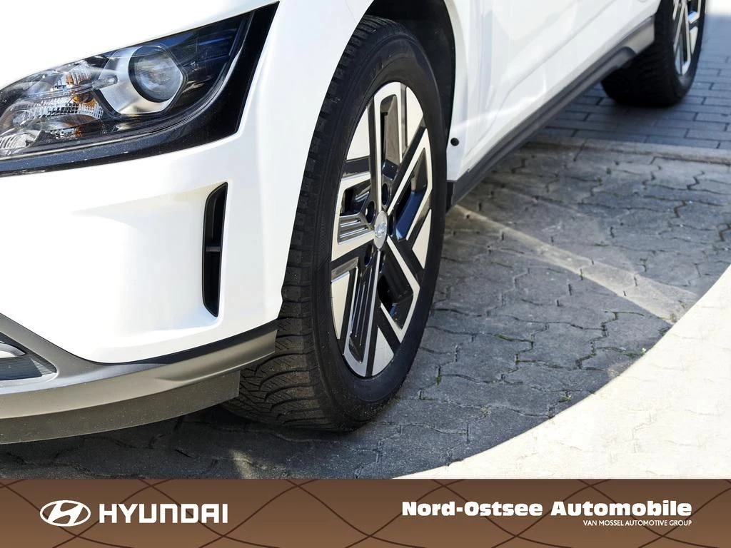Hyundai Kona SELECT ELEKTRO 2WD SHZ LHZ KAMERA PDC KLIMA