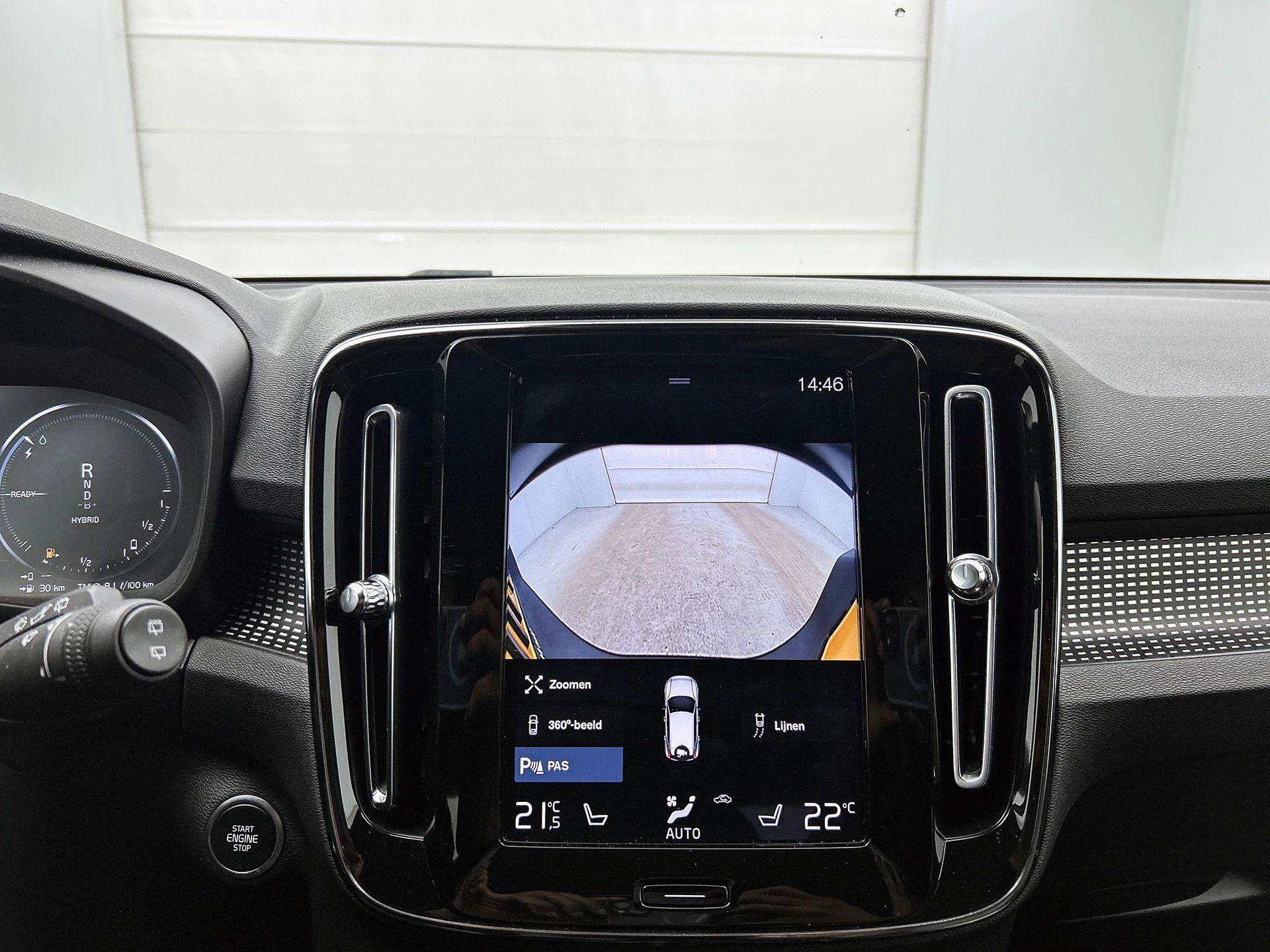 Volvo-XC40-image-10