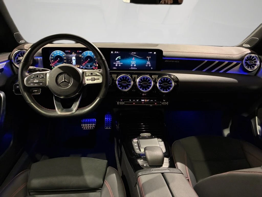 Mercedes-AMG-CLA 35 AMG-image-11