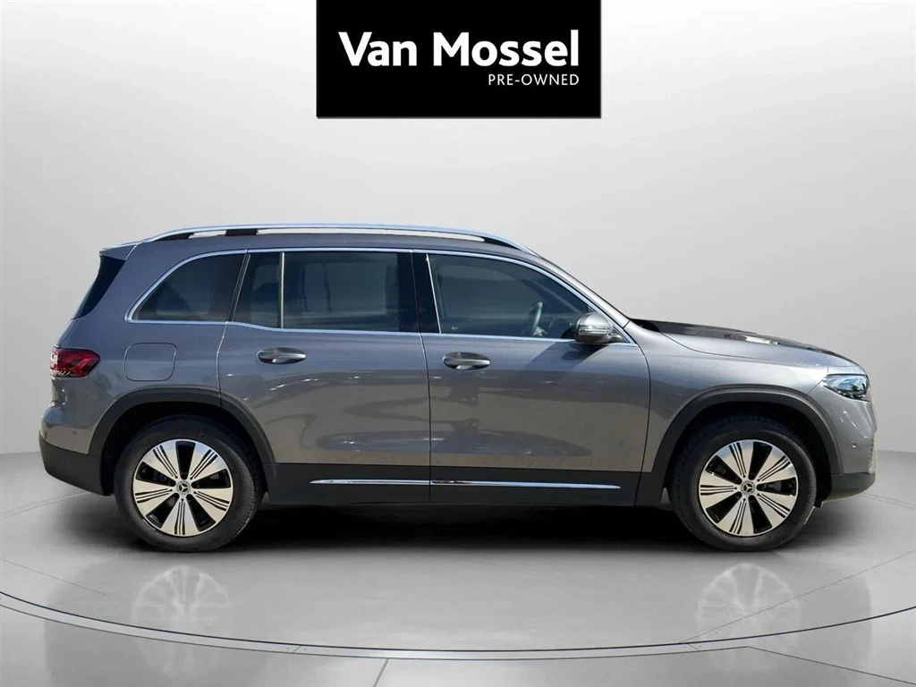 Mercedes-Benz-EQB-image-3