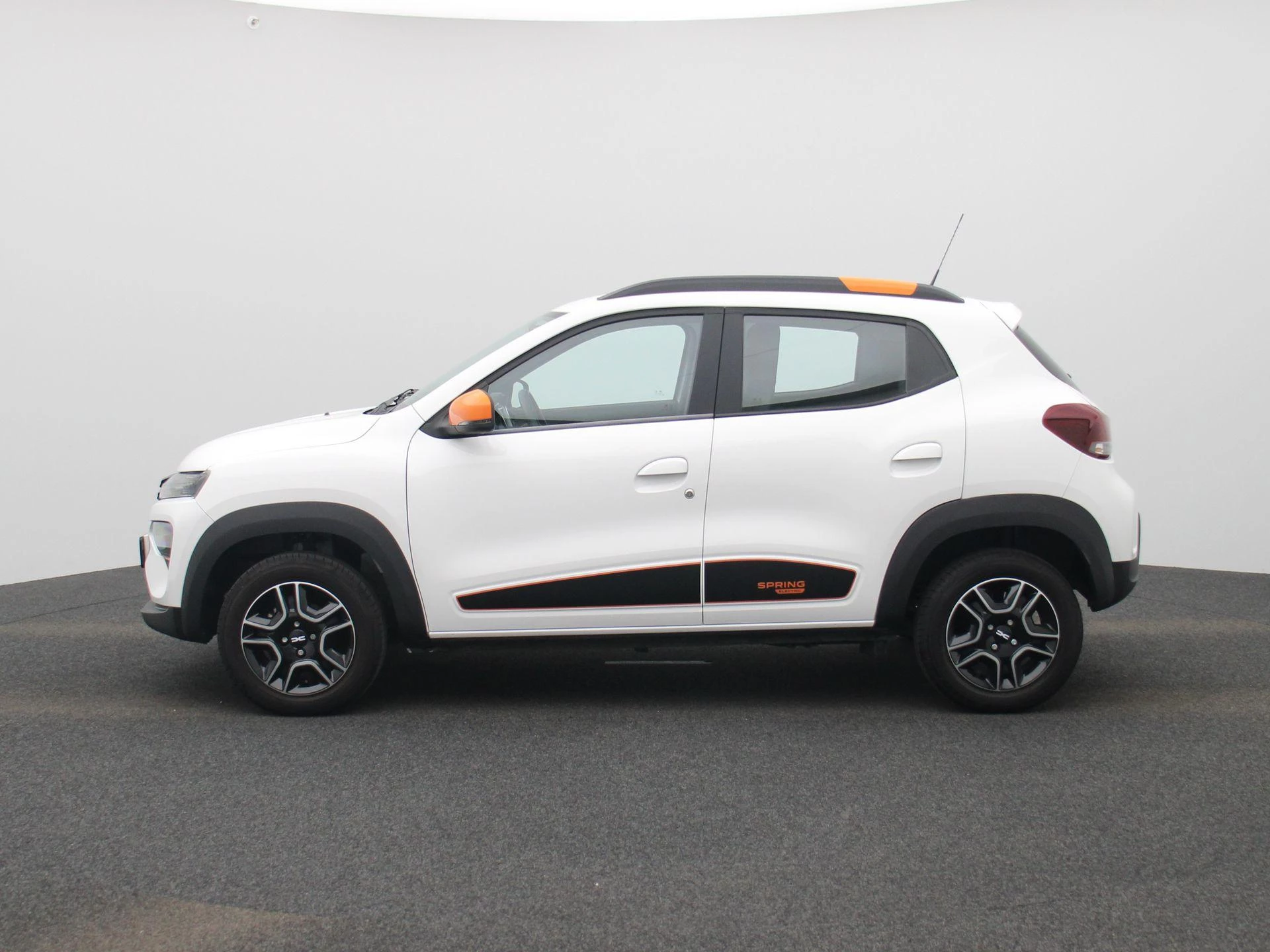 Dacia-Spring-image-3