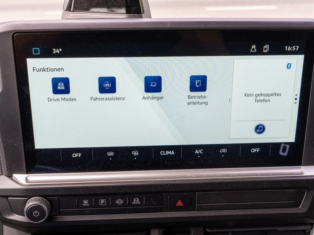 Volkswagen-Transporter-image-12