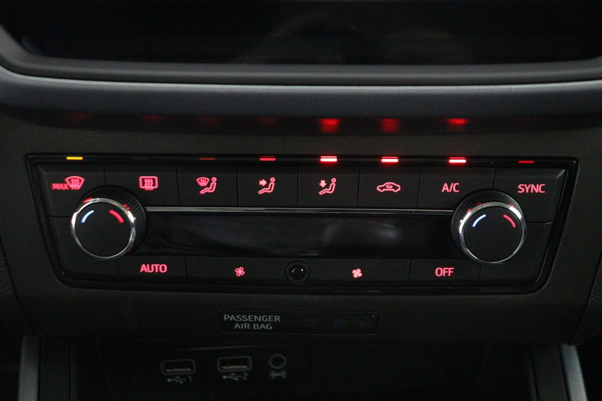SEAT-Arona-image-15