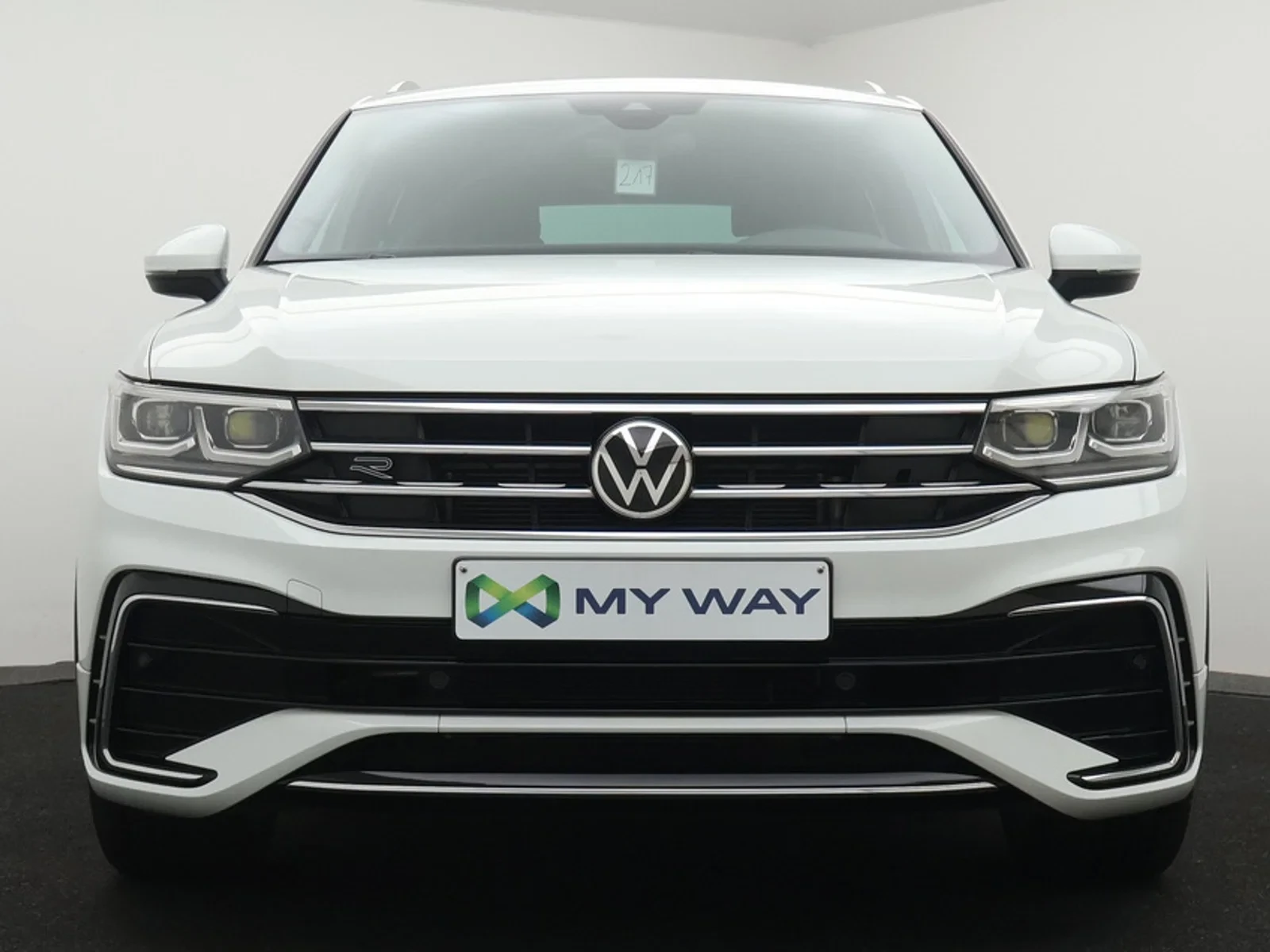 Volkswagen Tiguan R-Line 1.5TSI 150PK *AUTOMAAT*CAMERA*TREKHAAK*ACC*VIRTUAL COCKPIT*NAVI*...*