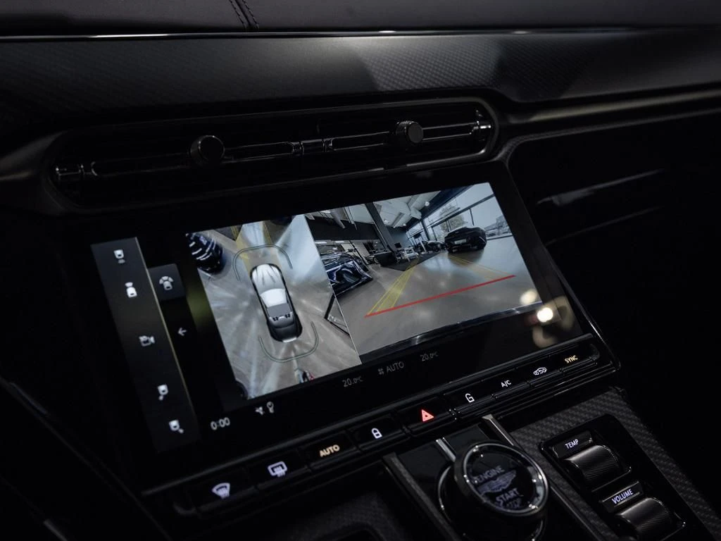 Aston Martin-V8 Vantage-image-20