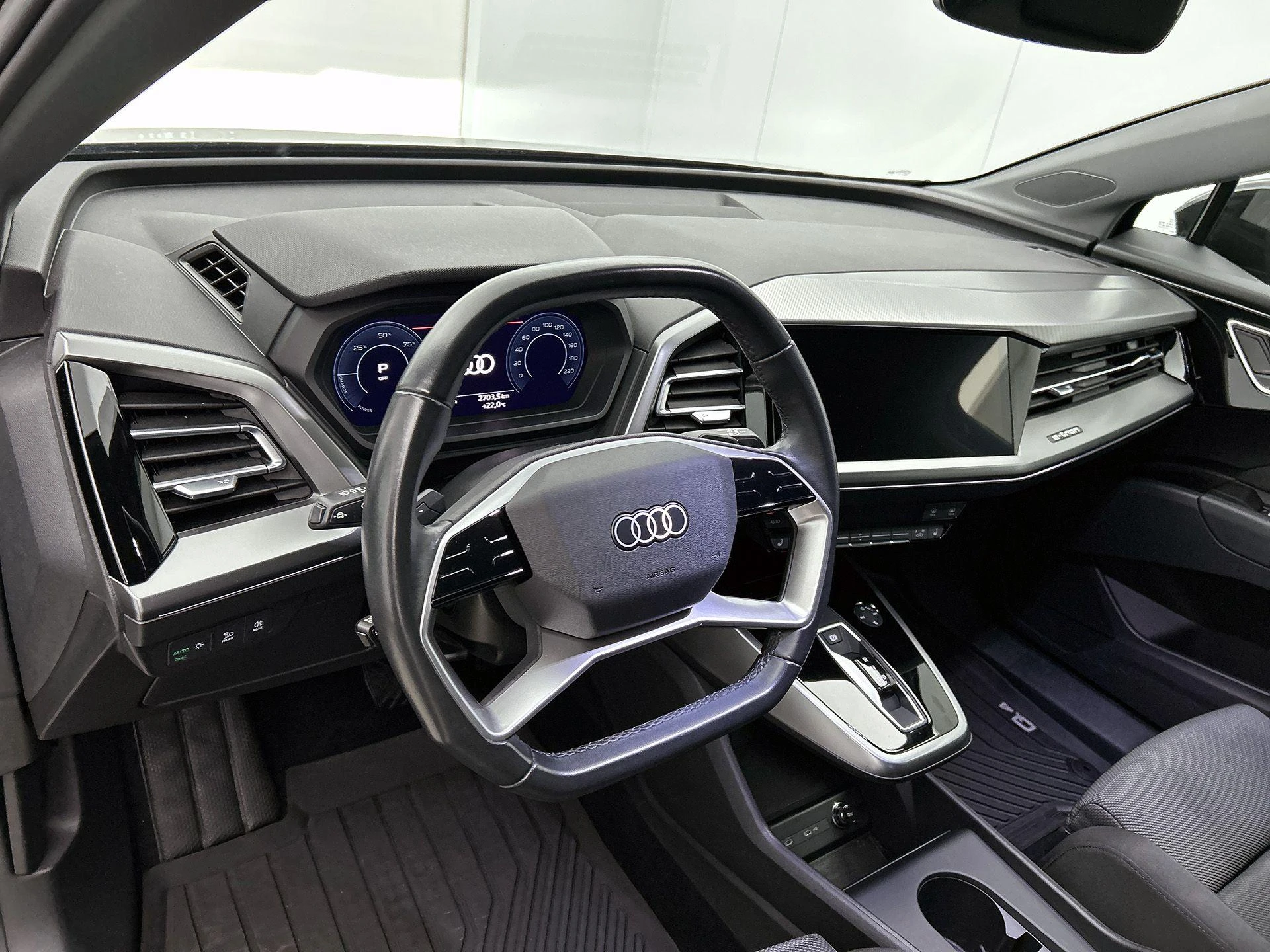 Audi-Q4 e-tron-image-19