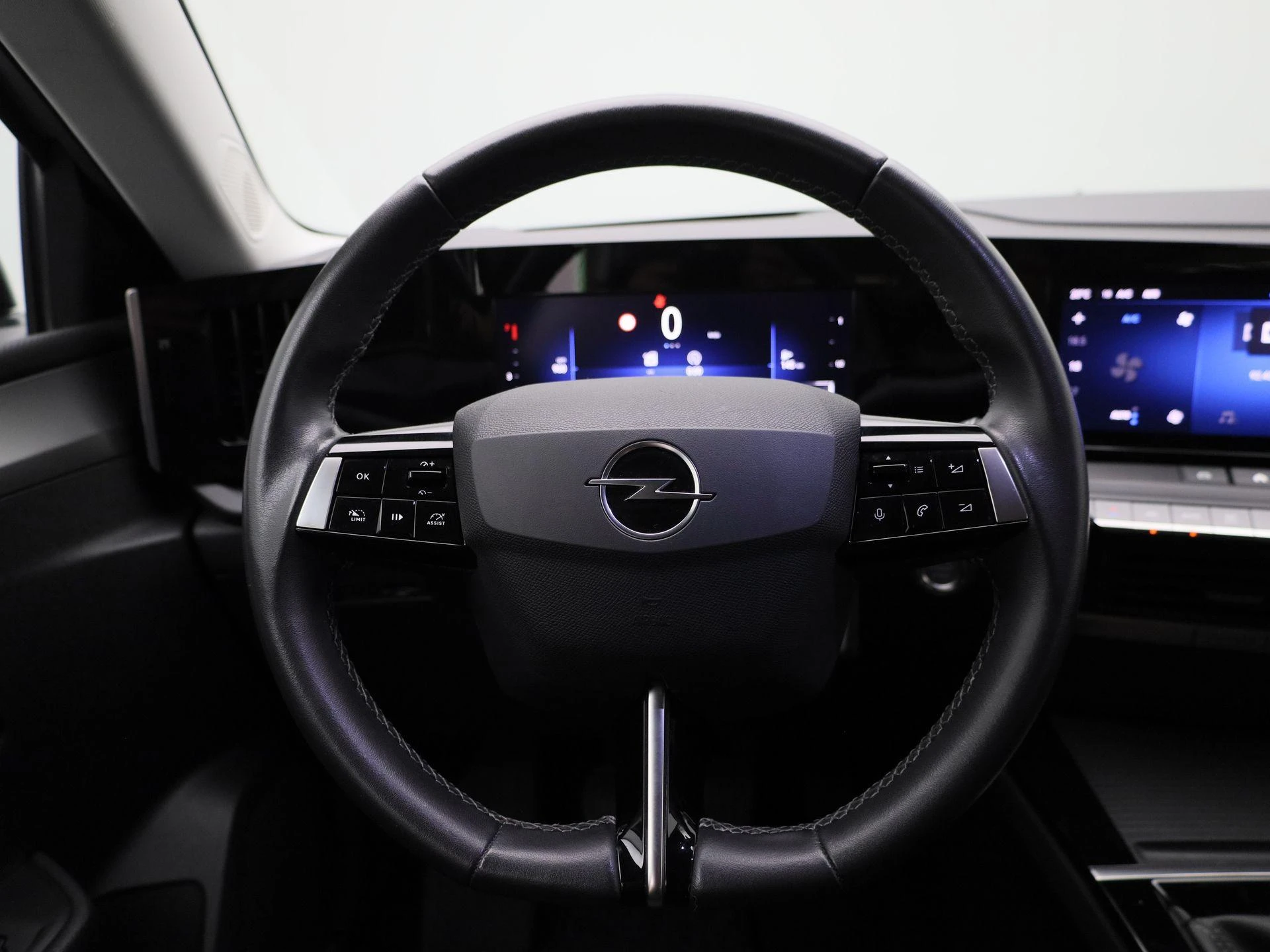 Opel-Astra-image-6