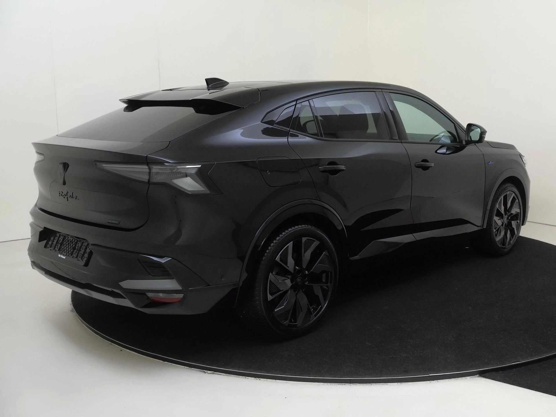 Renault Rafale E-Tech 4x4 plug-in hybrid 300 esprit Alpine