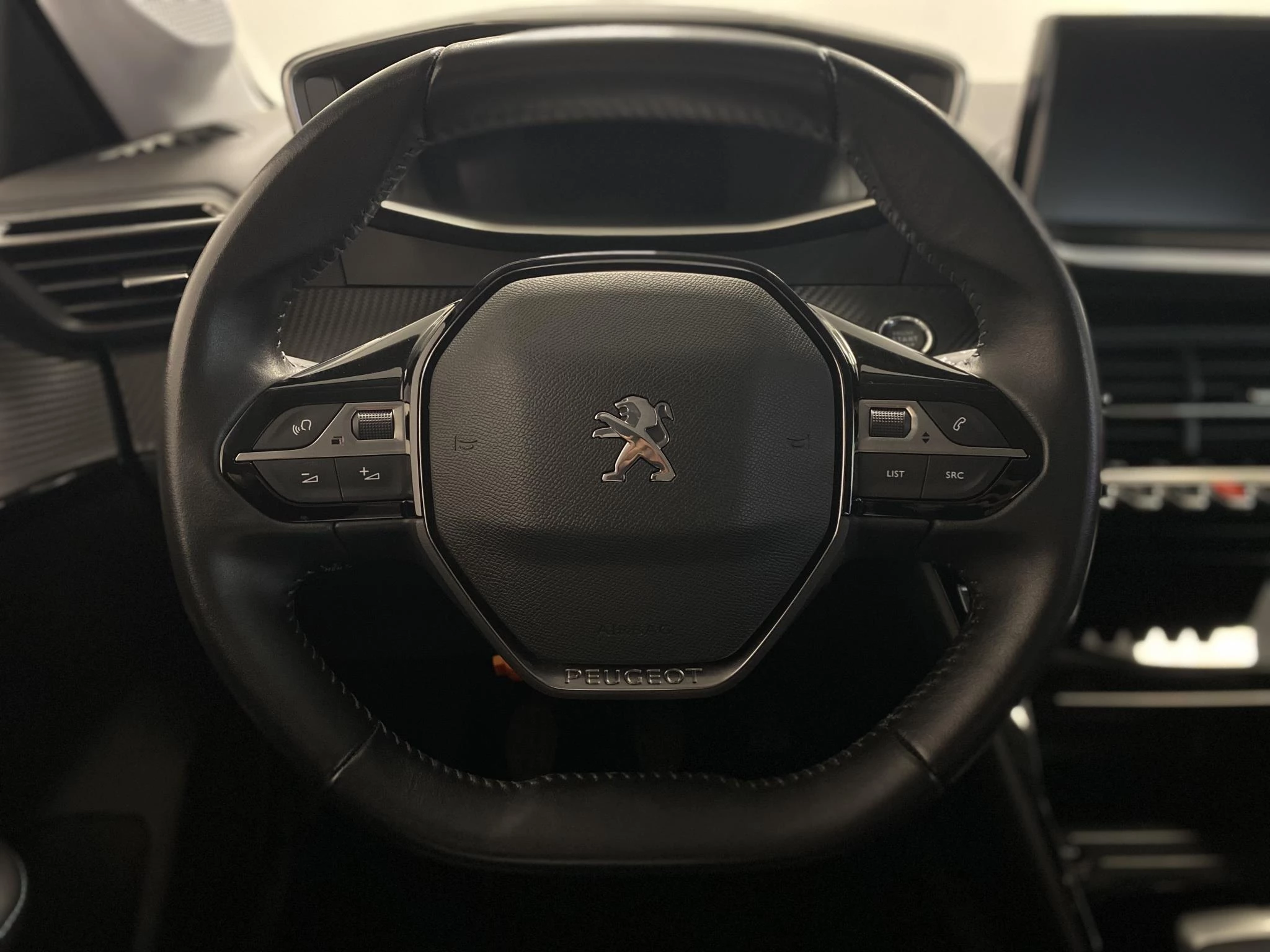 Peugeot-208-image-9