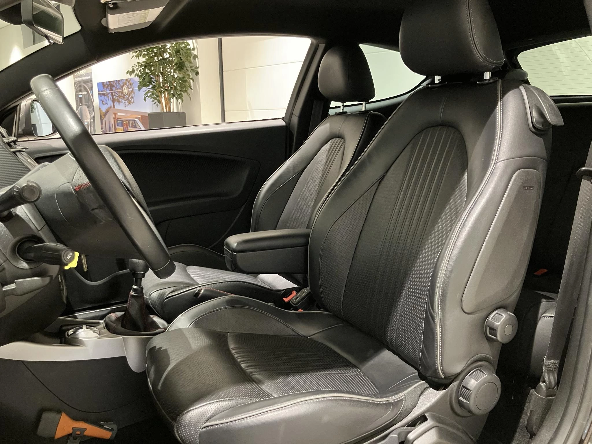 Alfa Romeo-MiTo-image-11