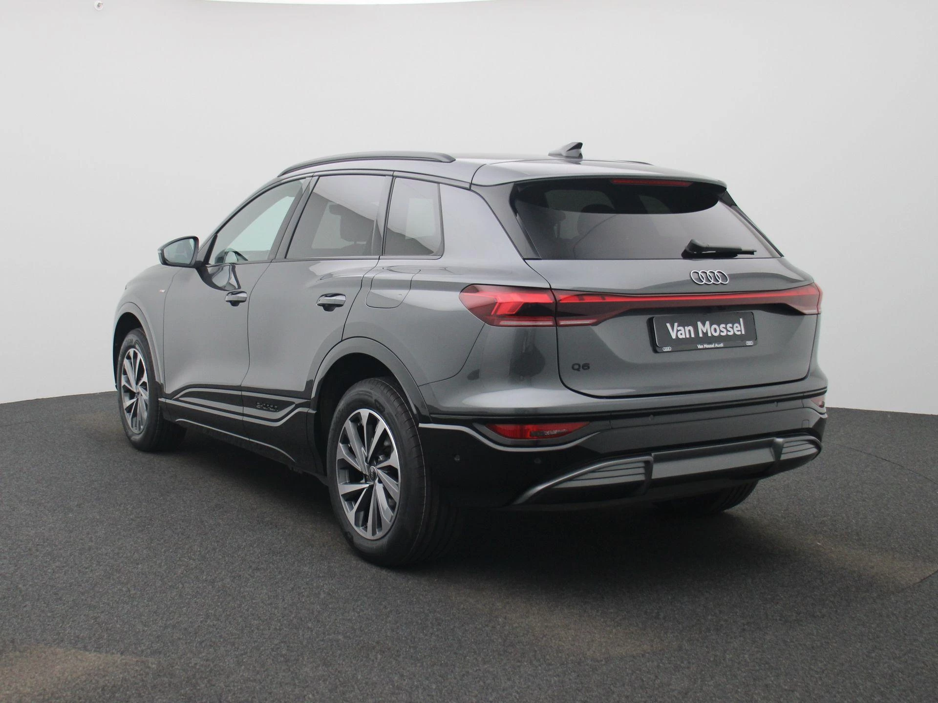 Audi Q6 e-tron