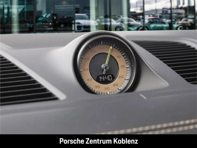 Porsche-Cayenne-image-24