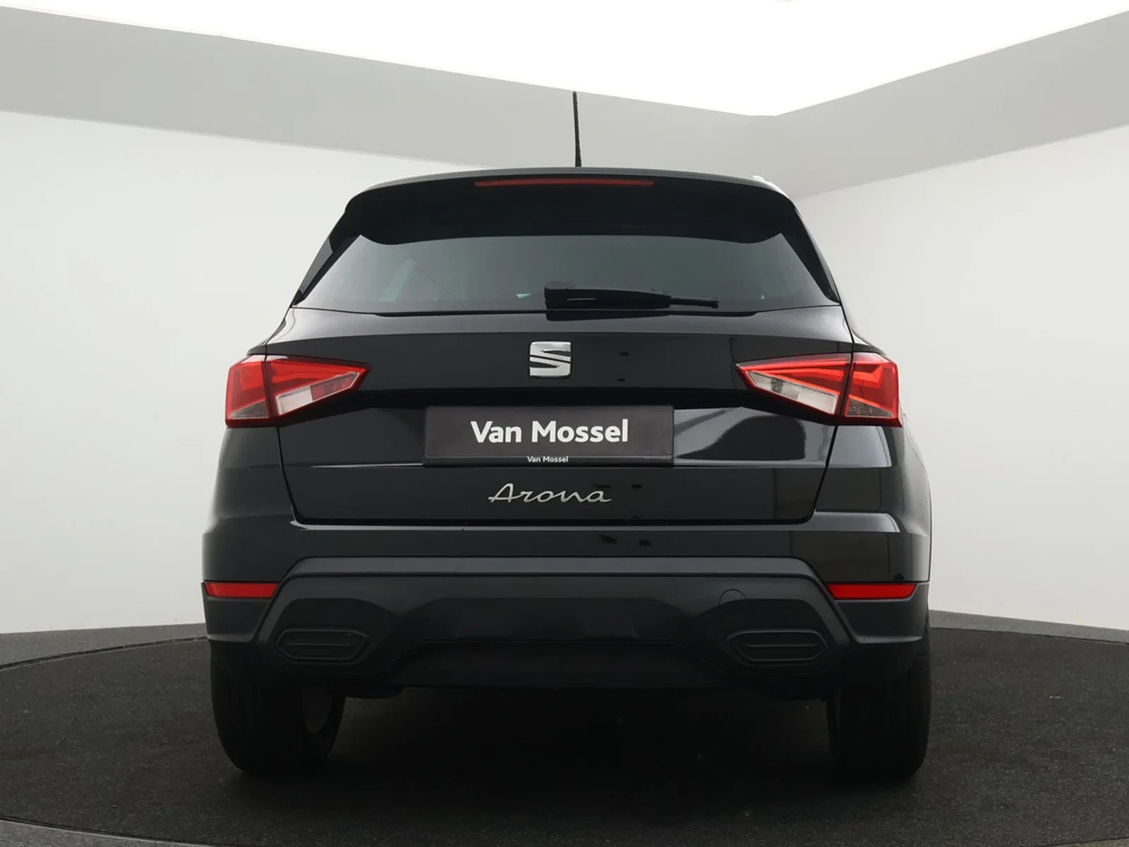 SEAT-Arona-image-5