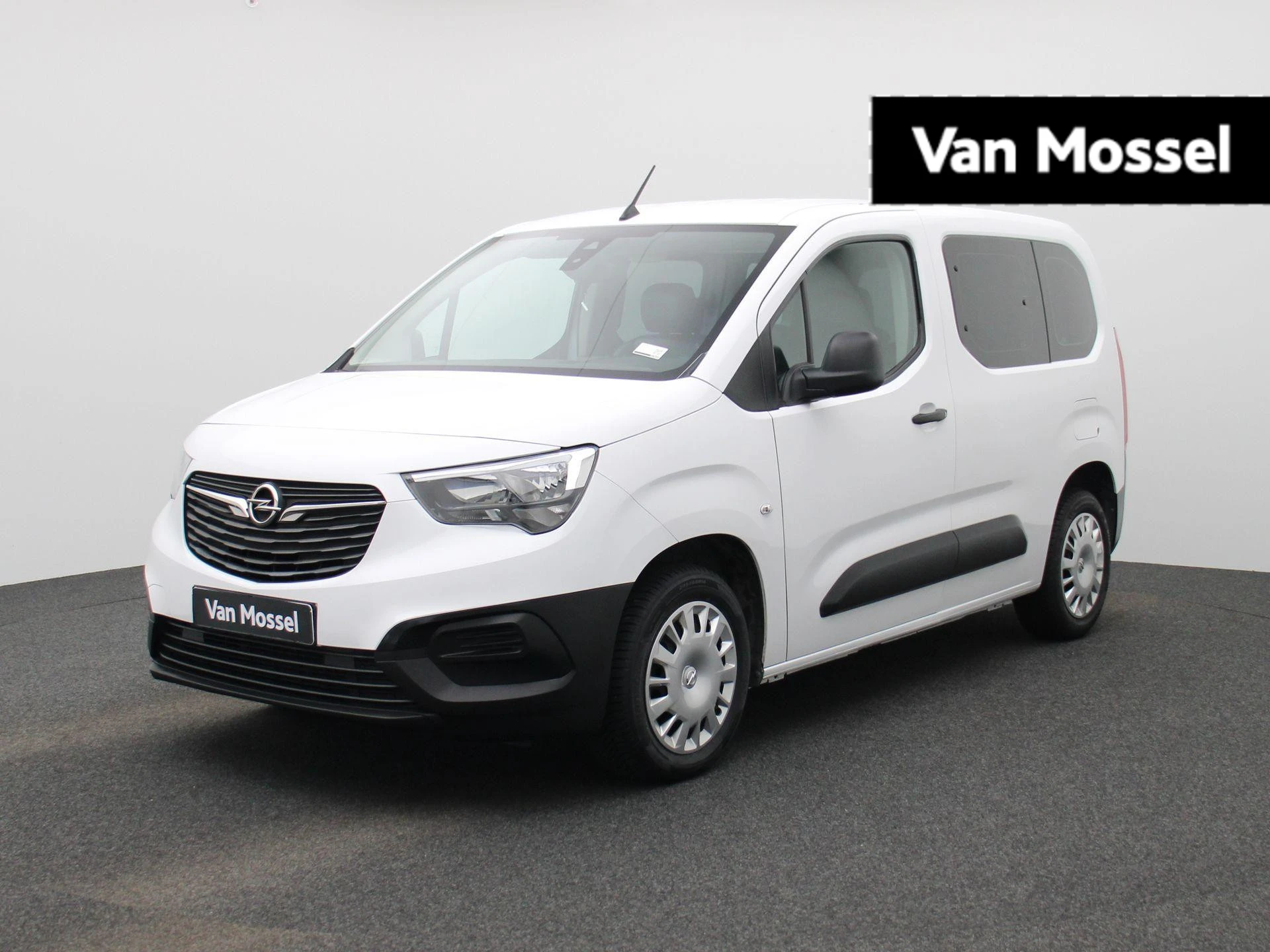 Opel-Combo-image-0