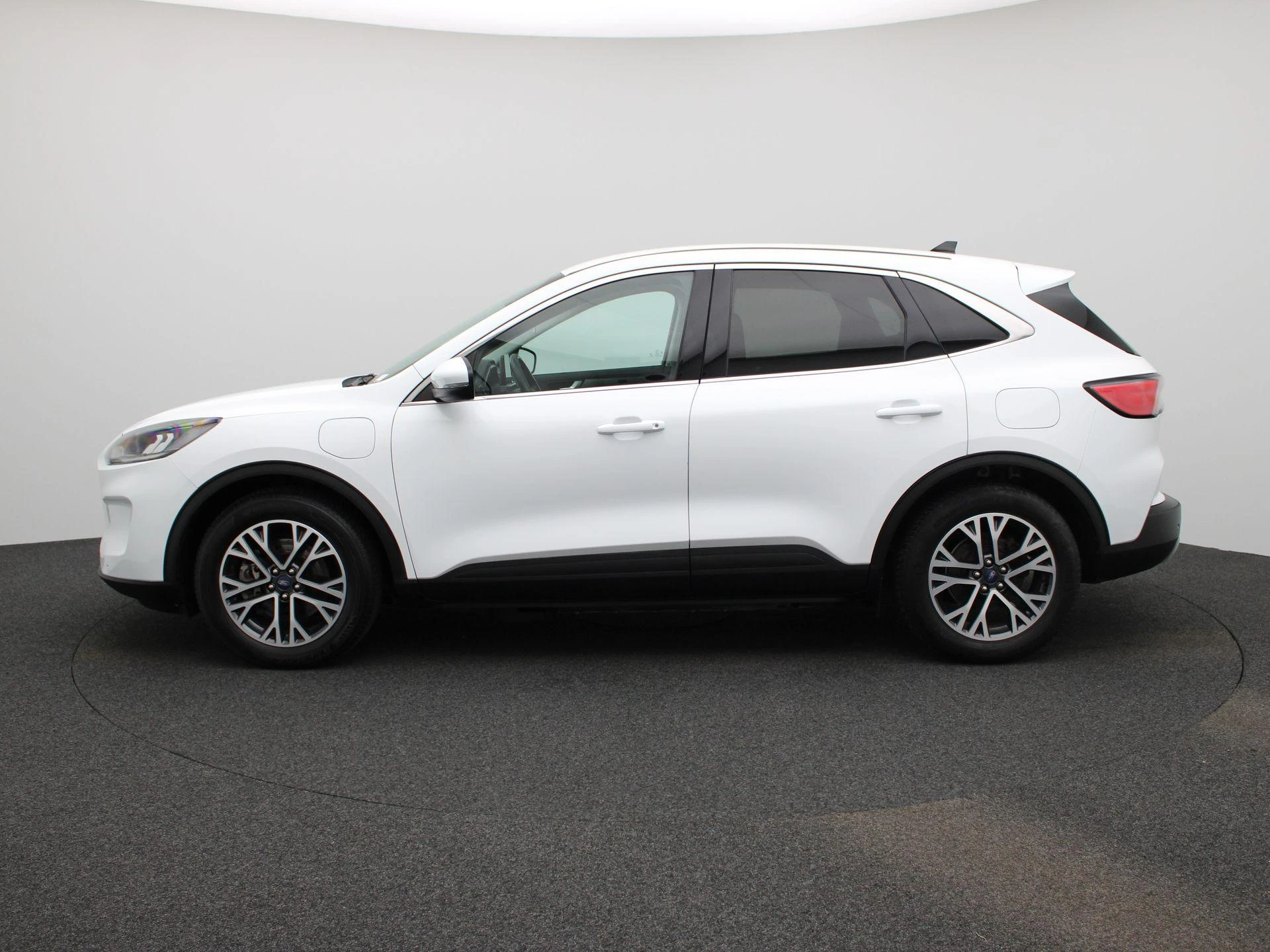 Ford-Kuga-image-4