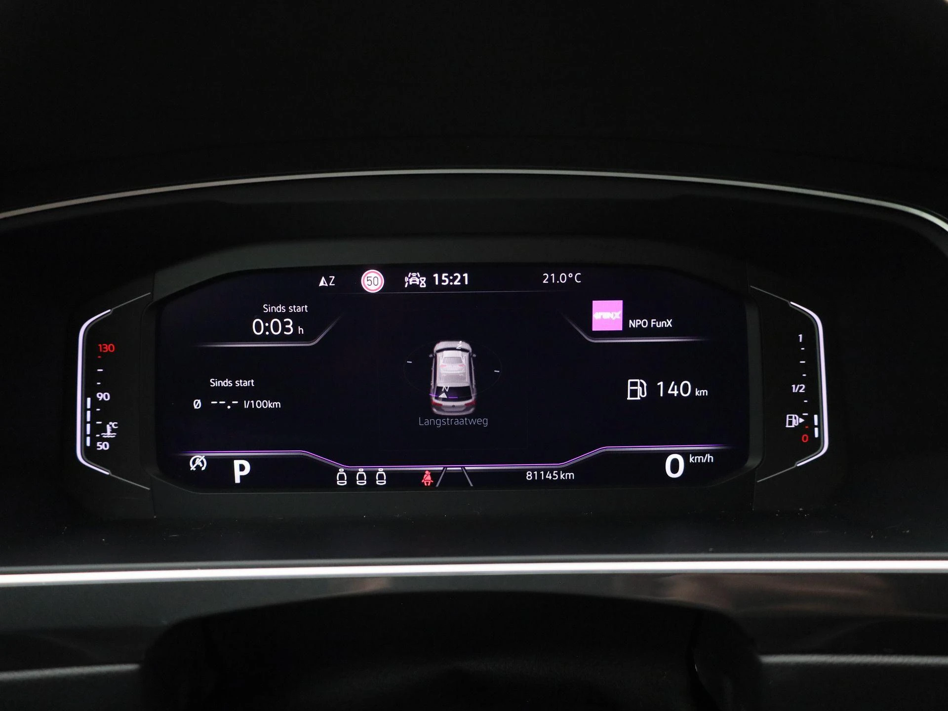 Volkswagen-Tiguan-image-16