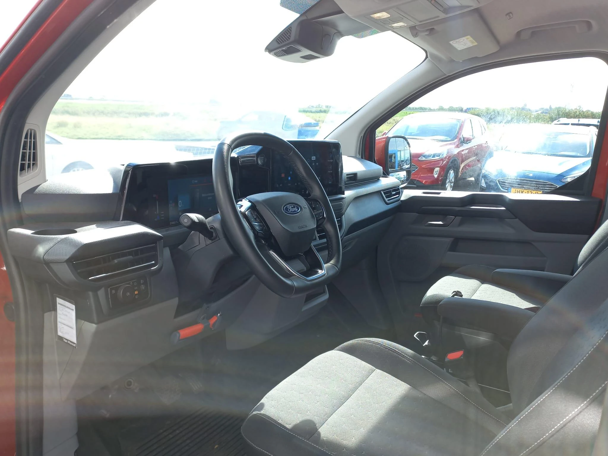 Ford-Transit Custom-image-7