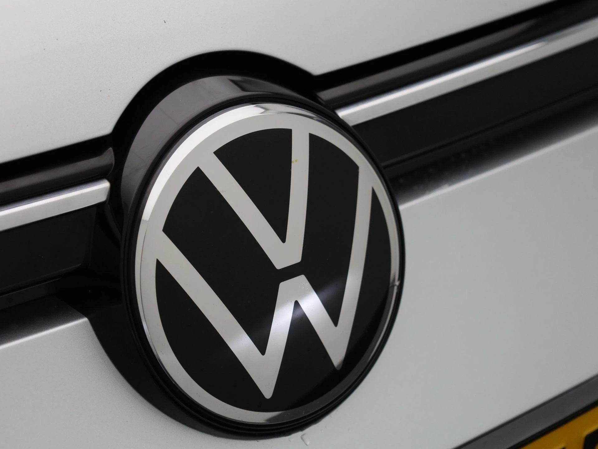 Volkswagen-Golf-image-33