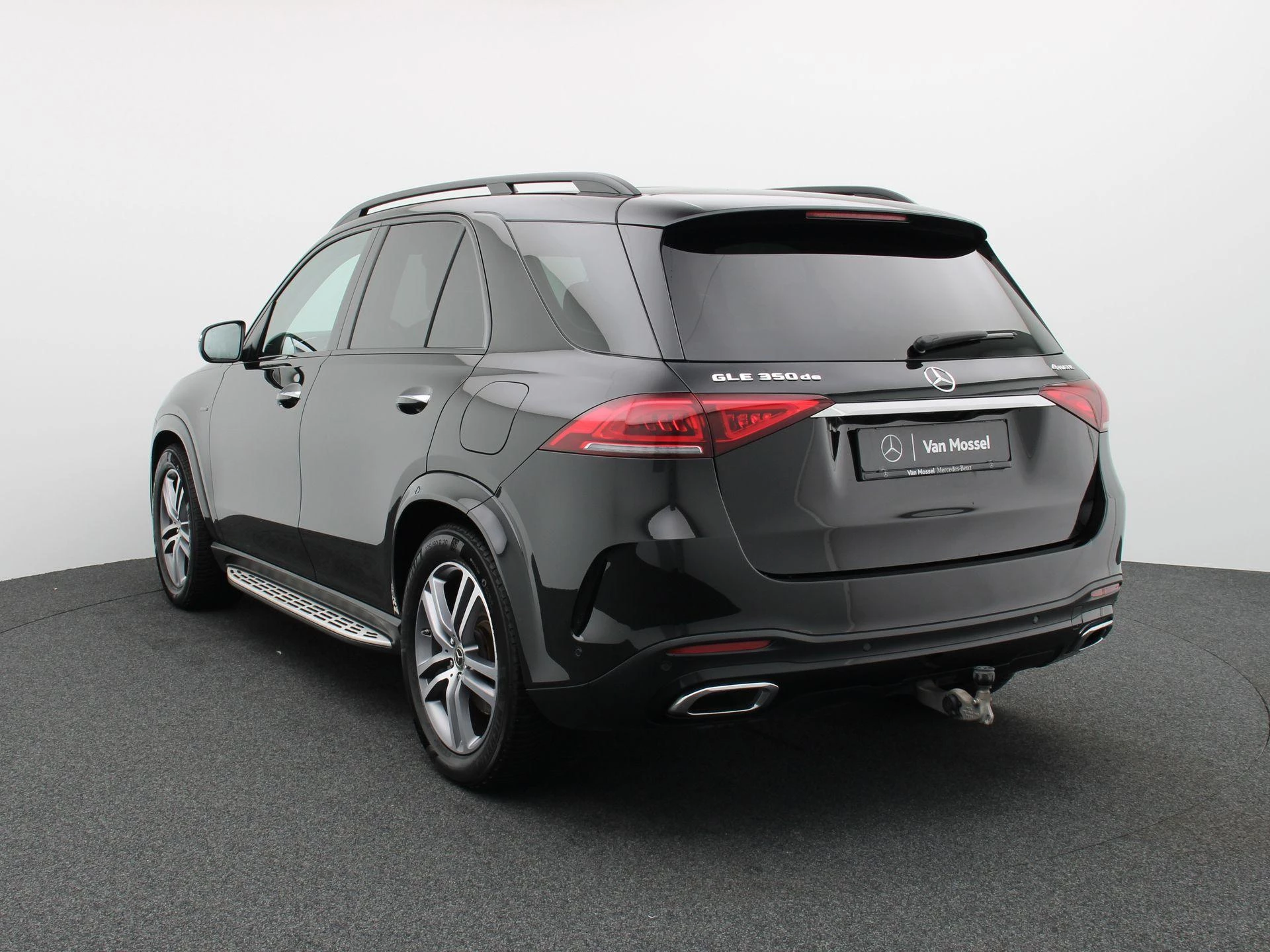 Mercedes-Benz GLE 350 de 4MATIC AMG LINE + LEDER + PANO DAK + BURMESTER + AIRMATIC + TREKH