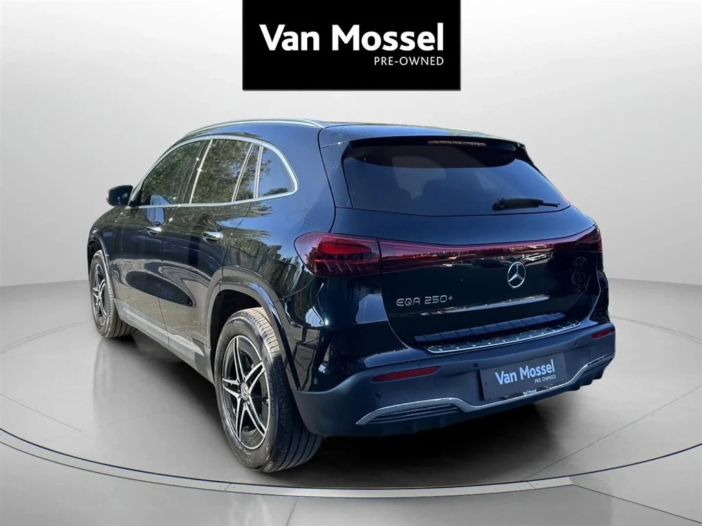 Mercedes-Benz-EQA-image-3