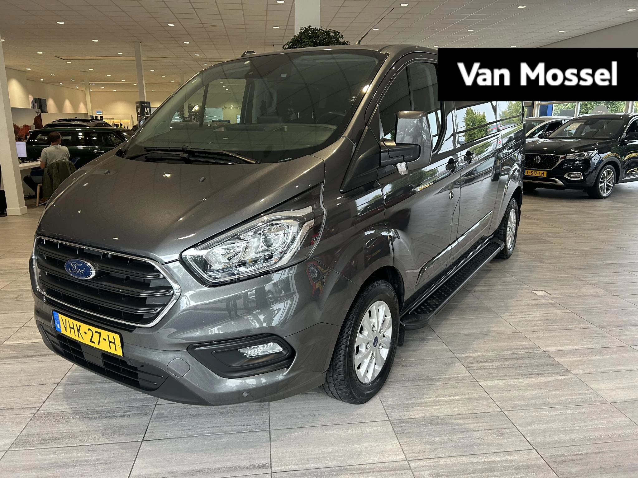 Ford-Transit Custom-image-0