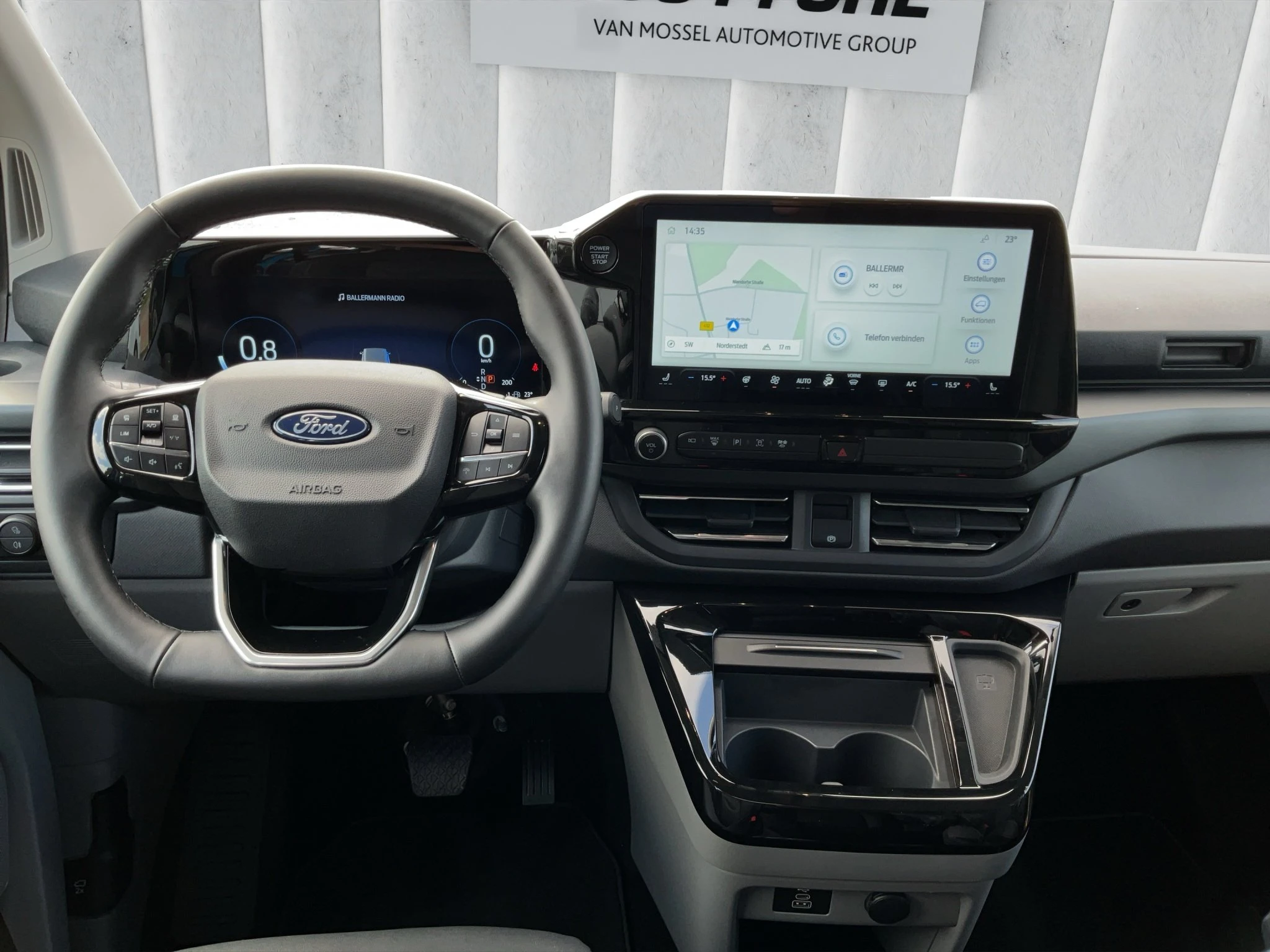 Ford-Tourneo Custom-image-11