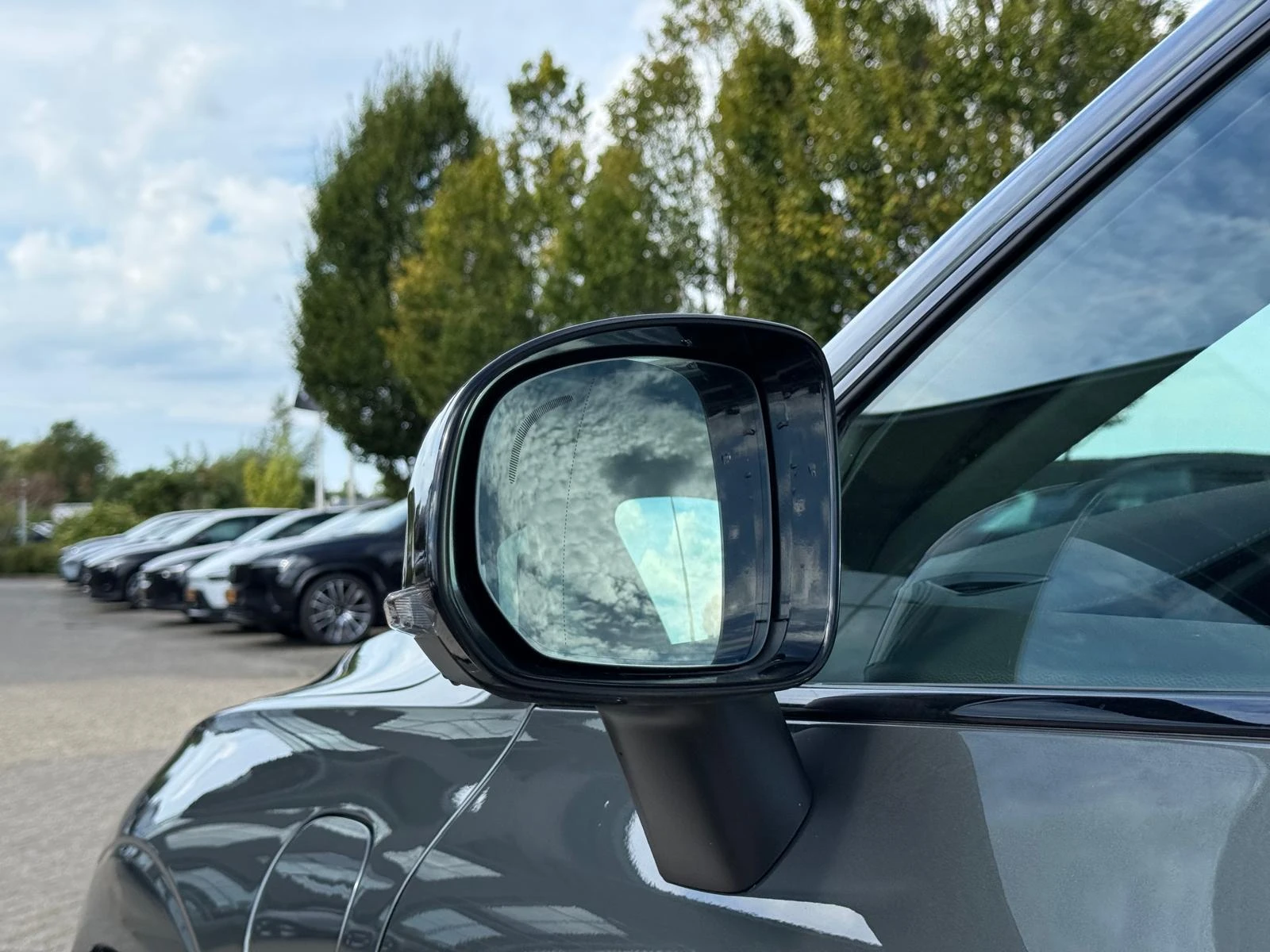 Volvo-XC60-image-4