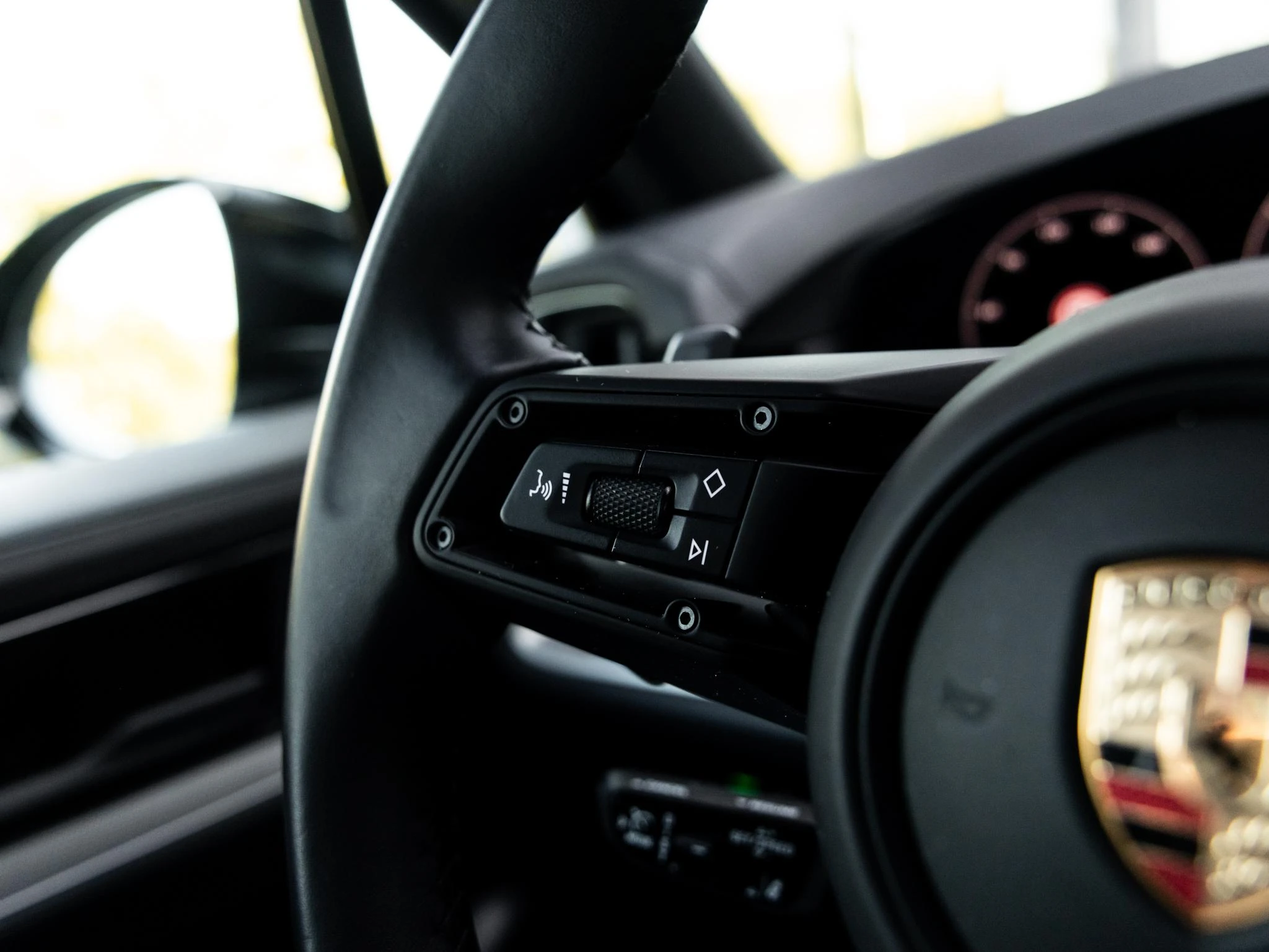 Porsche-Cayenne-image-48