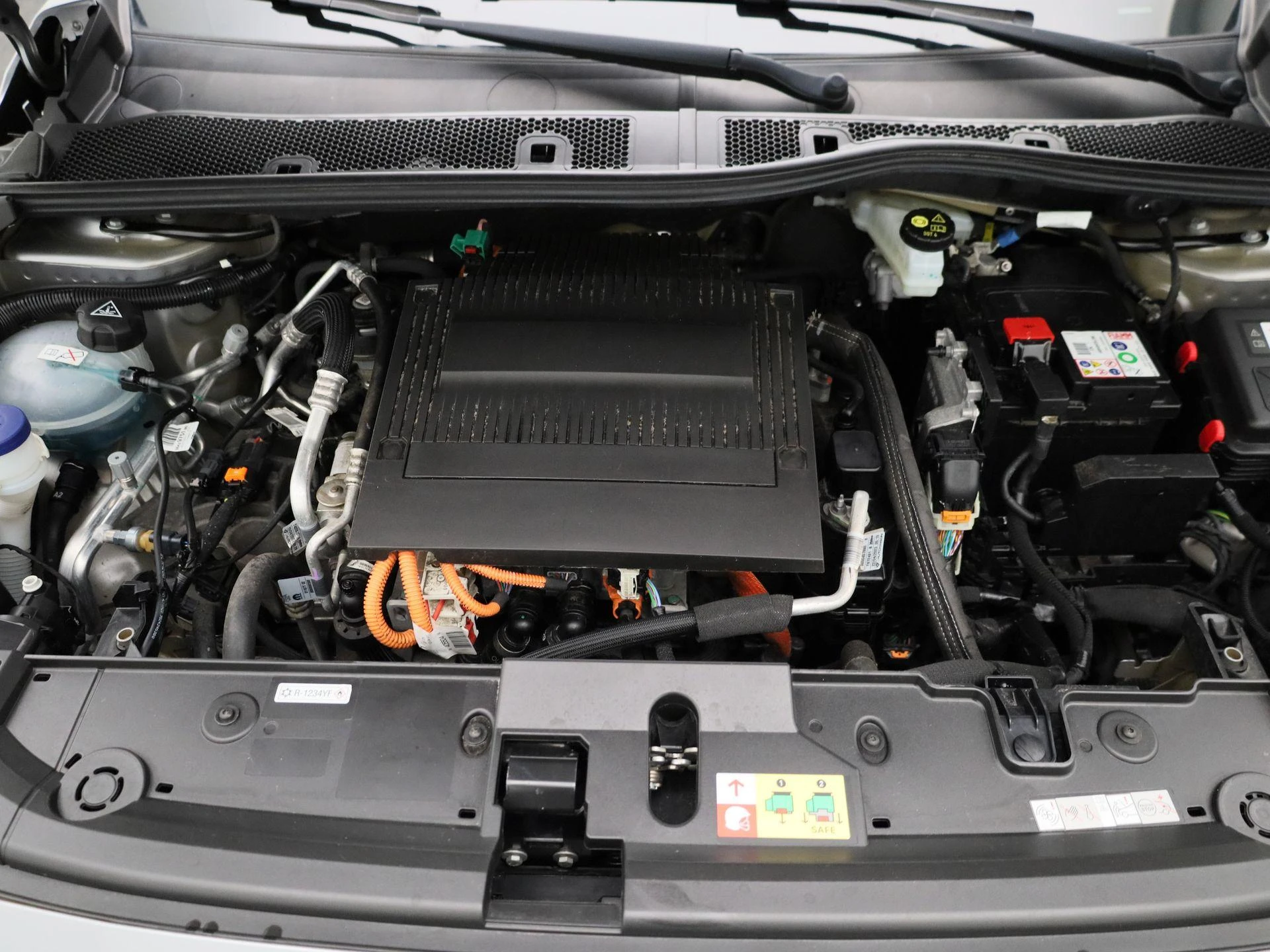 Peugeot e-208 EV Allure 50 kWh