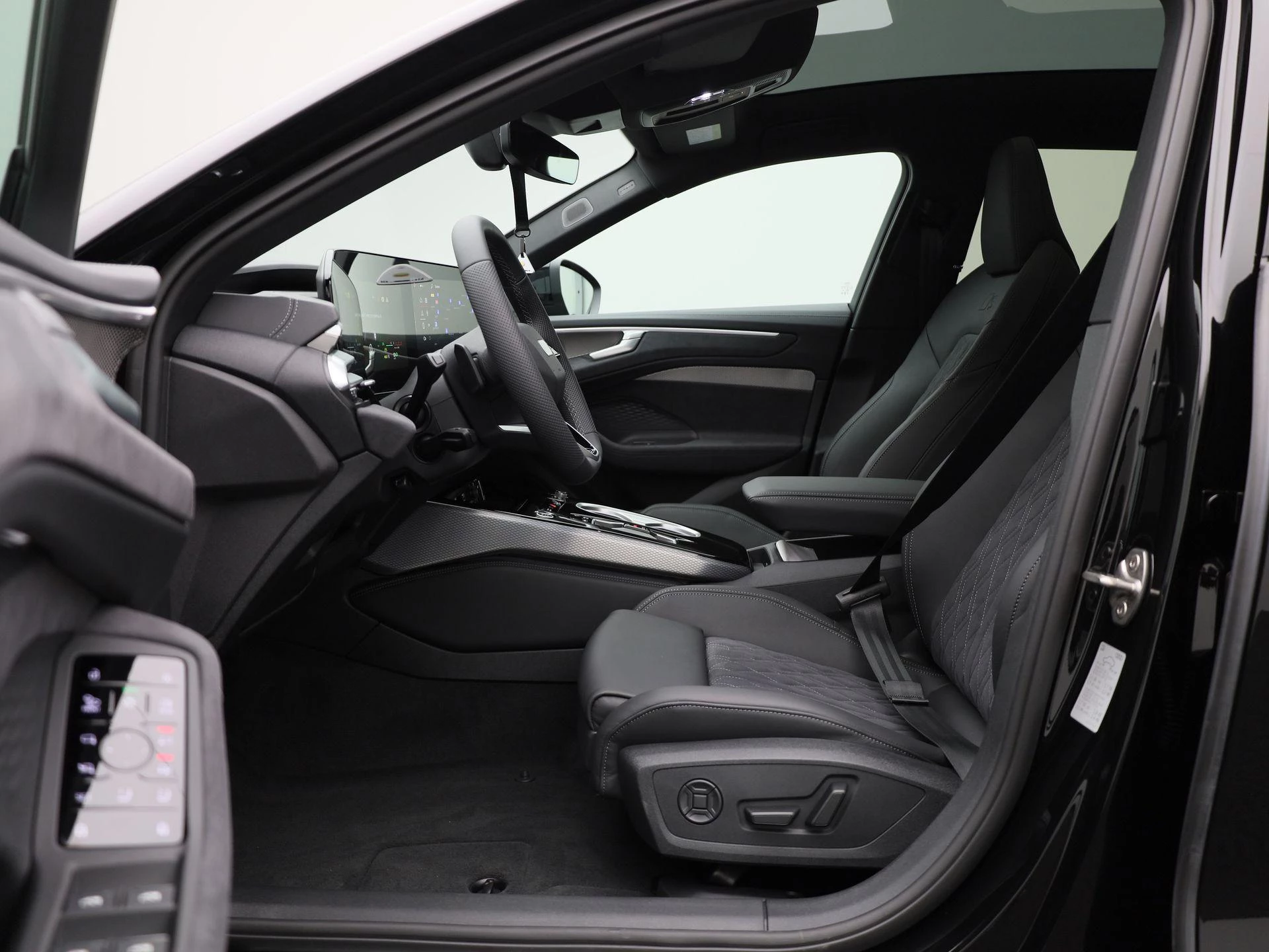 Audi A6 Avant 2.0 e-hybrid quattro S edition 299 PK