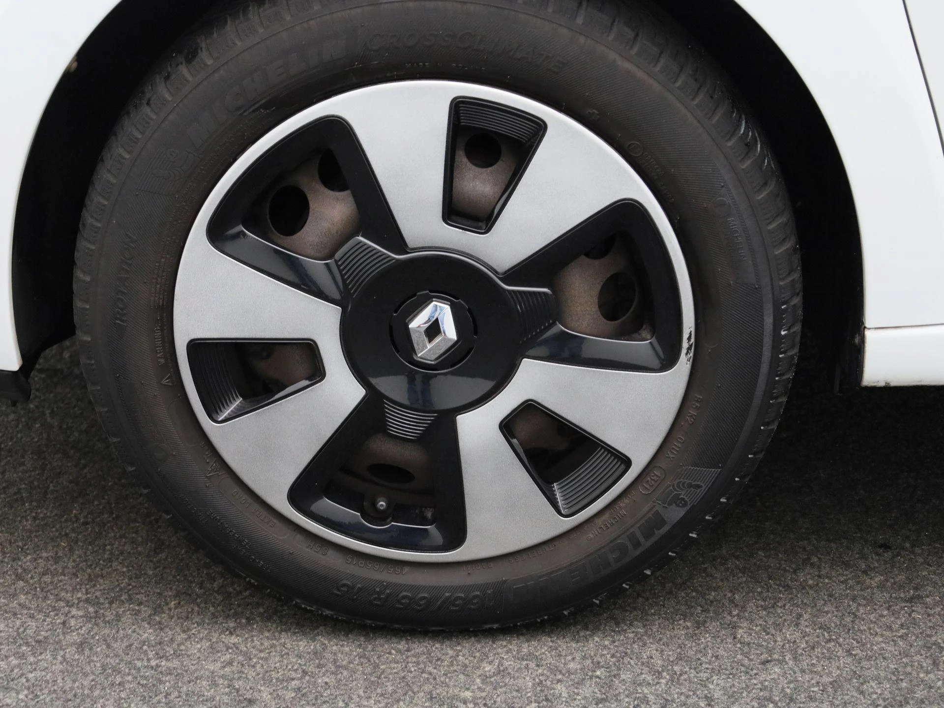 Renault-Twingo-image-11