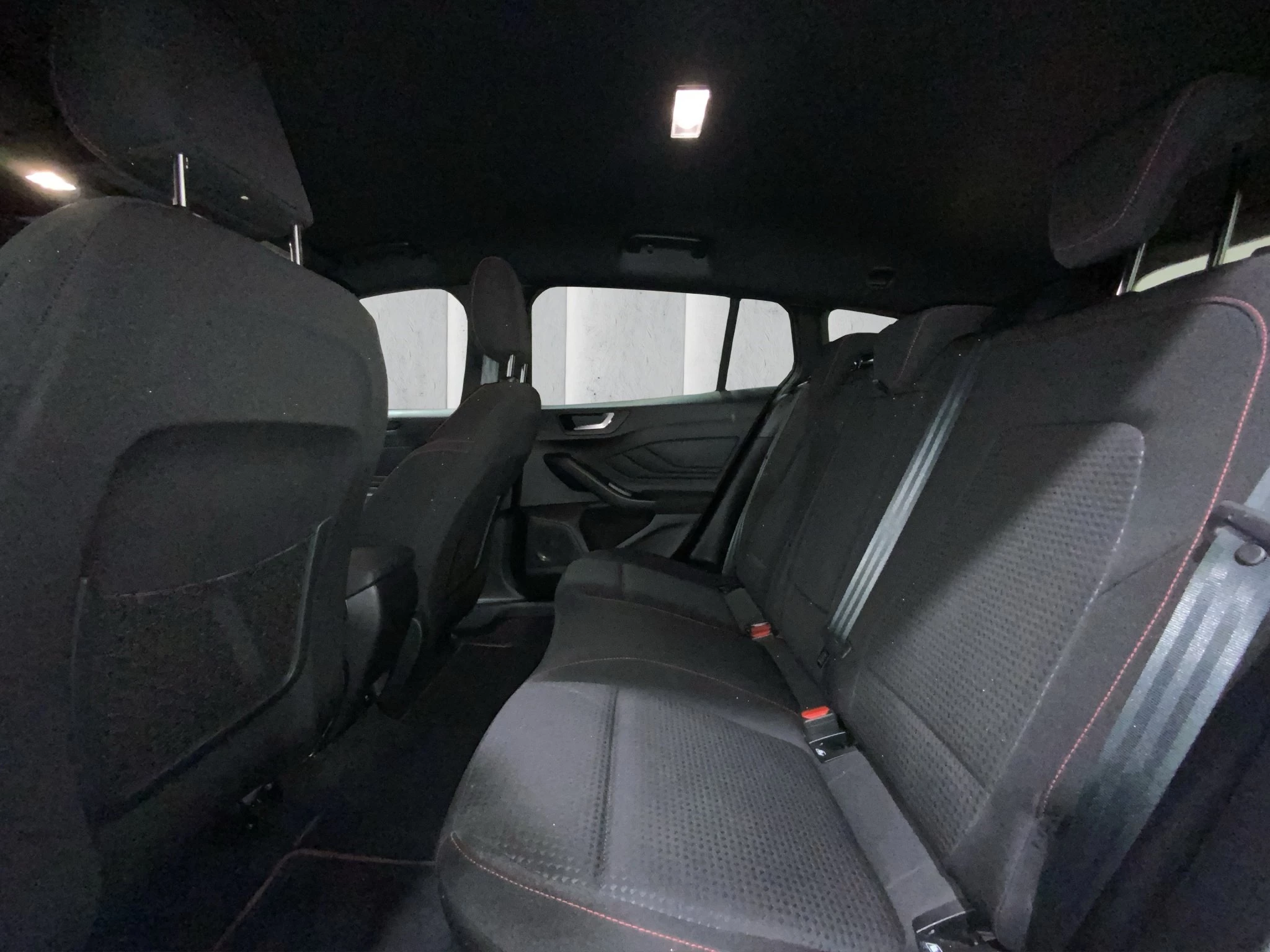 Ford Focus ST-Line X Turnier Aut.*AHK*ACC*HUD*KAM*NAVI*WINTER-PKT.