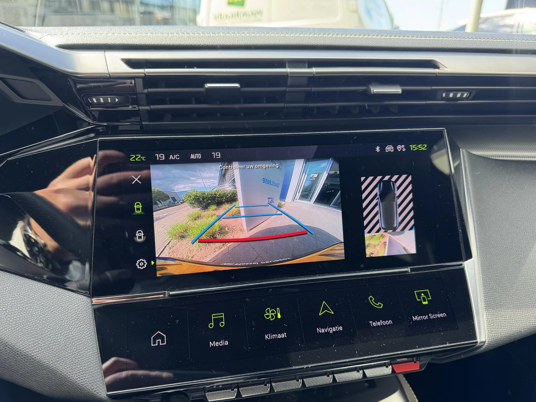 Peugeot-308-image-19