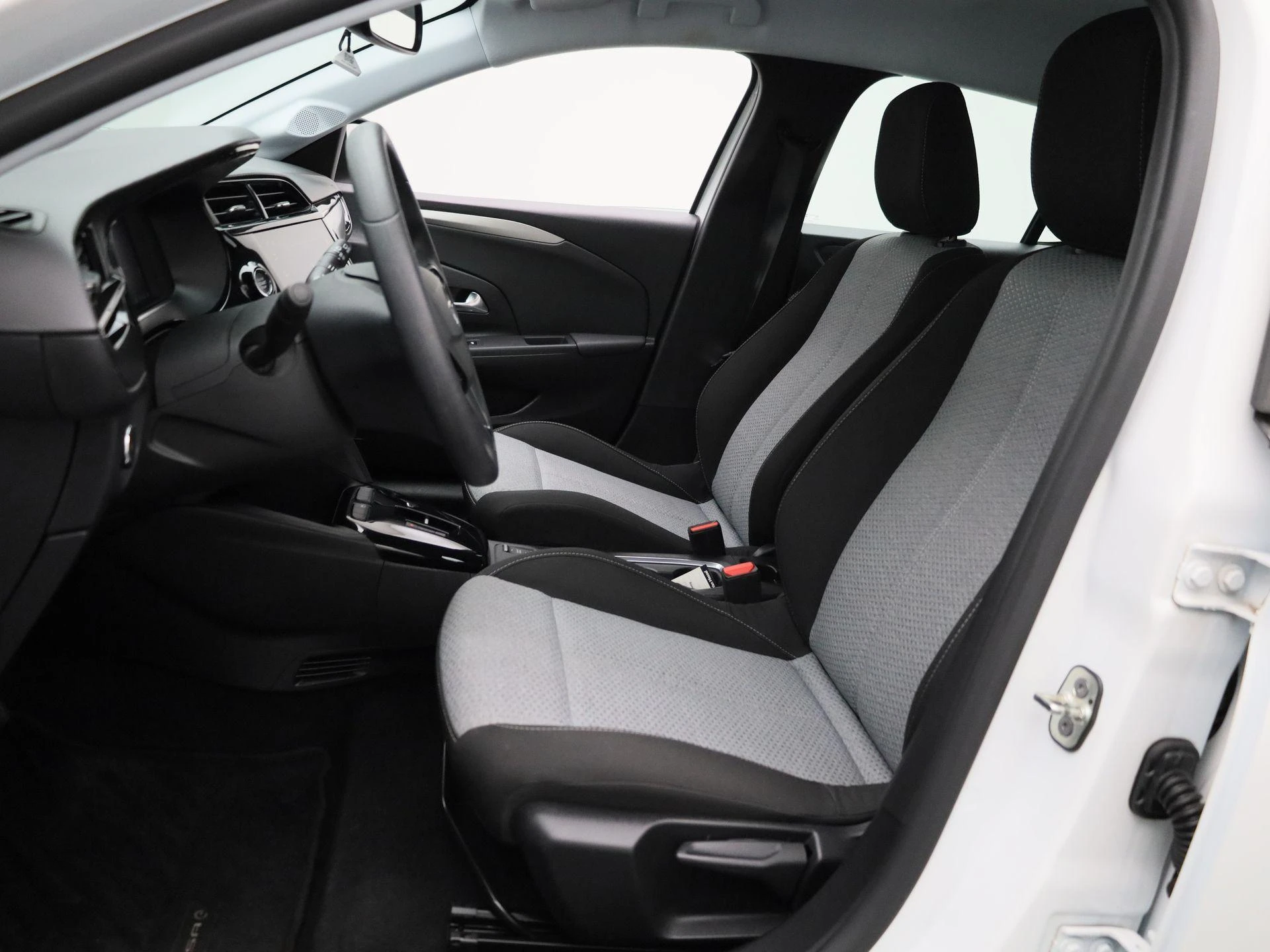 Opel-Corsa-image-10